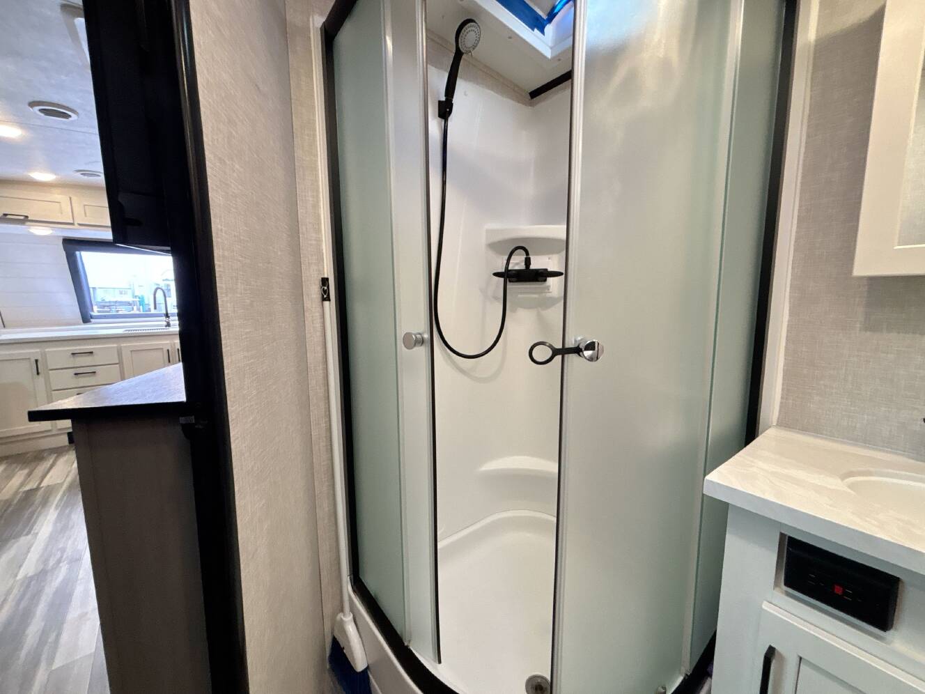 A photo of this 2024 Jayco WHITE HAWK 26FK