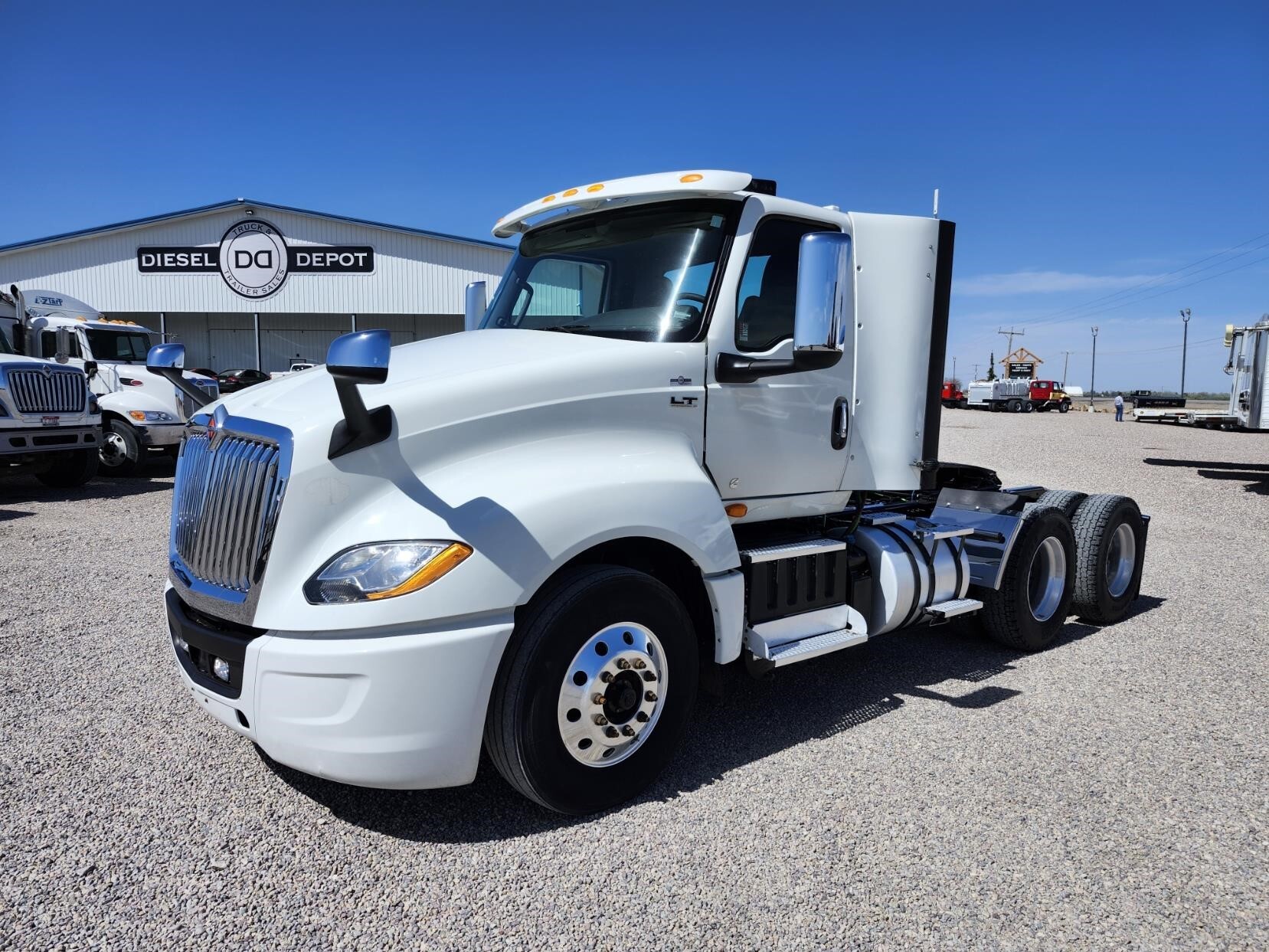 2021 INTERNATIONAL LT in Aberdeen, ID