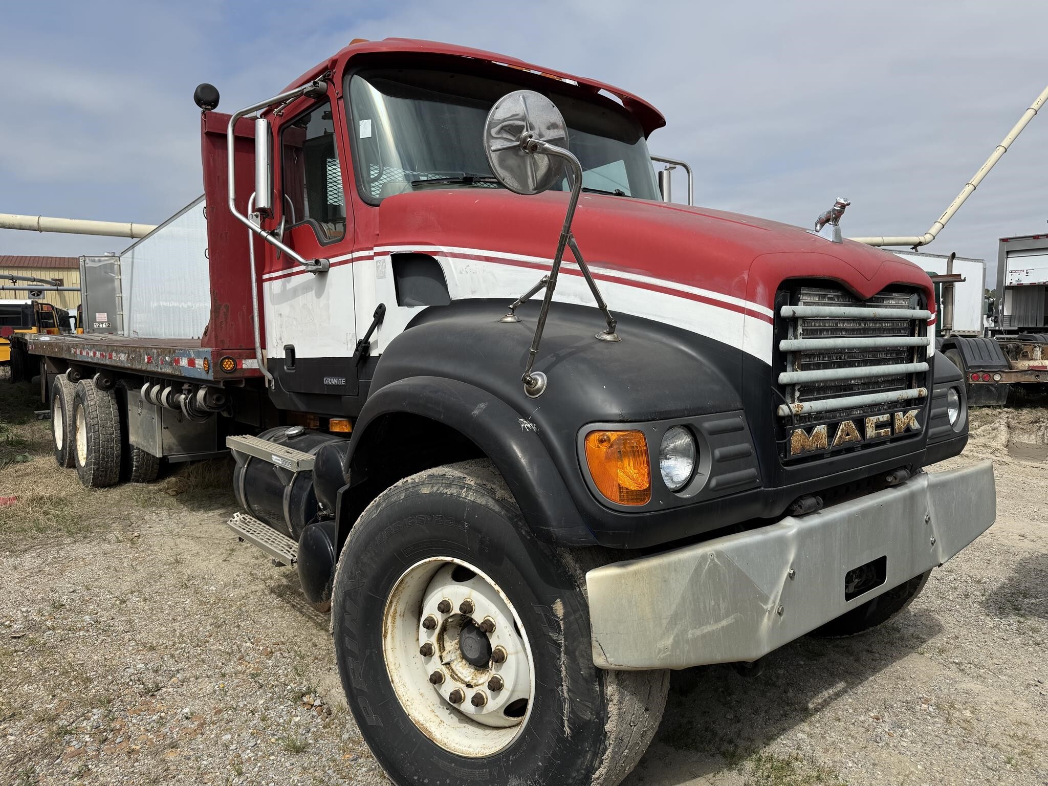 2007 MACK GRANITE CV713 in Covington, TN