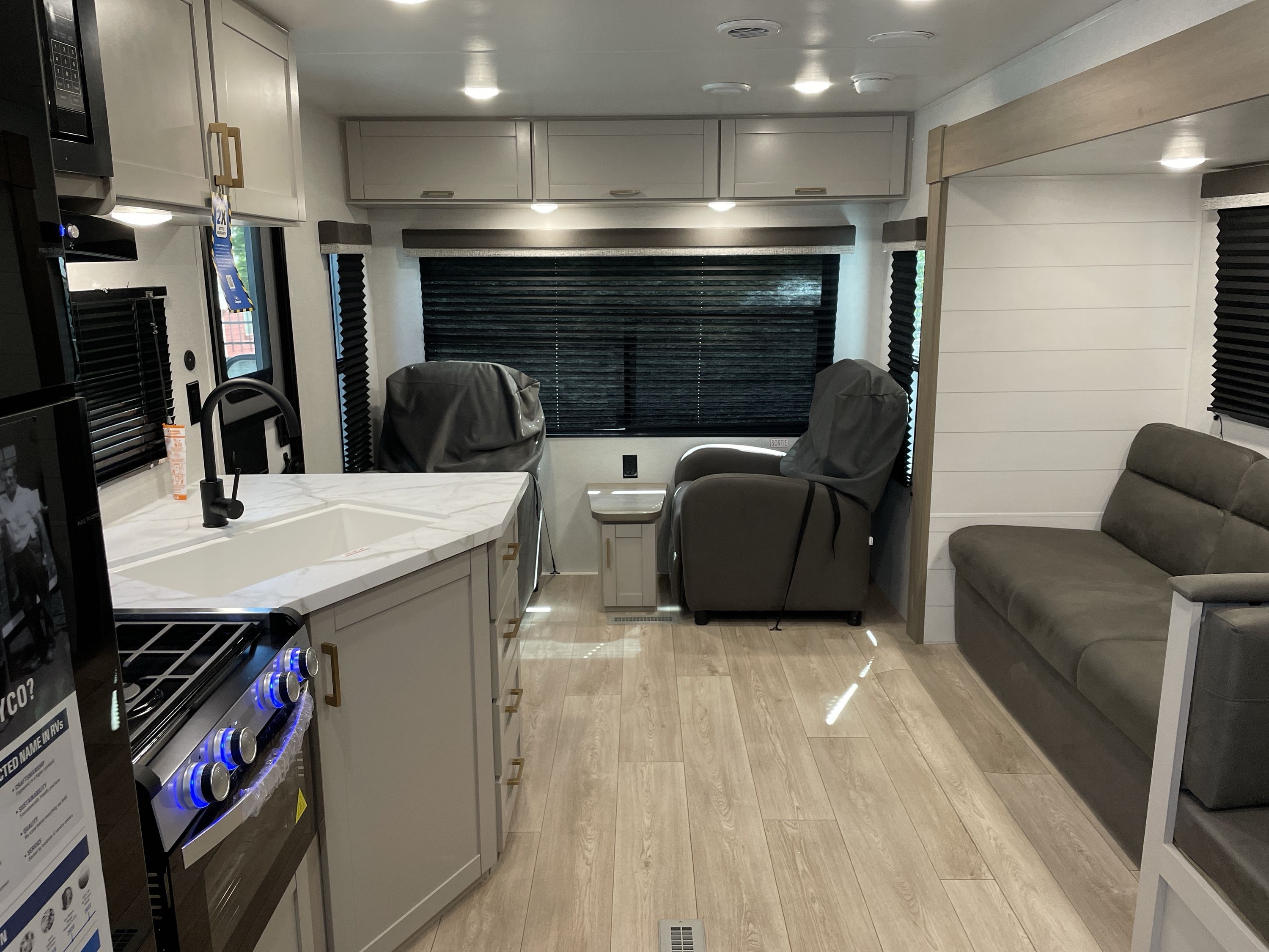2027 Jayco JAY FLIGHT 262RLSW in anderson CA
