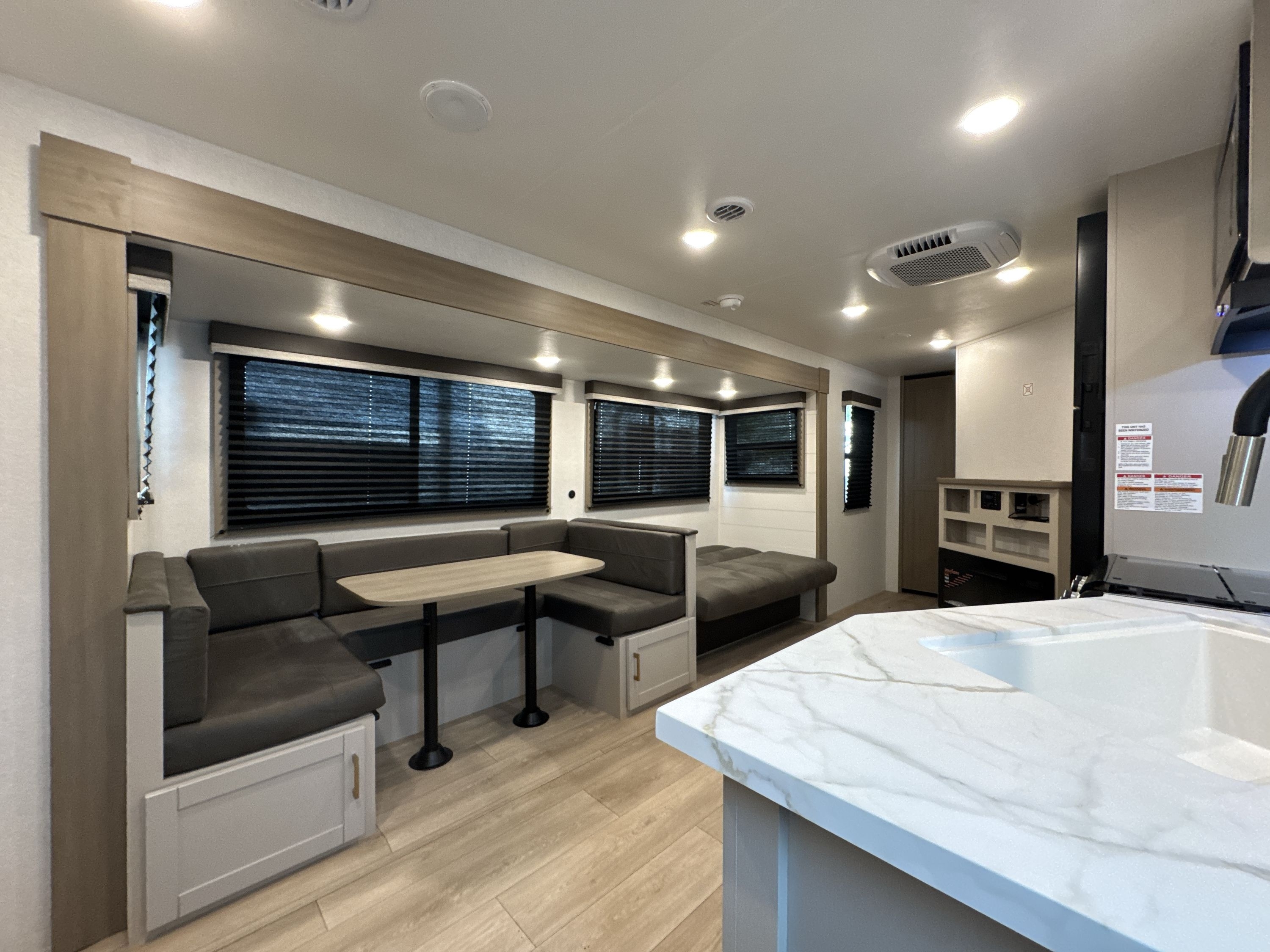 2027 Jayco JAY FLIGHT 295TBS in kingston NY