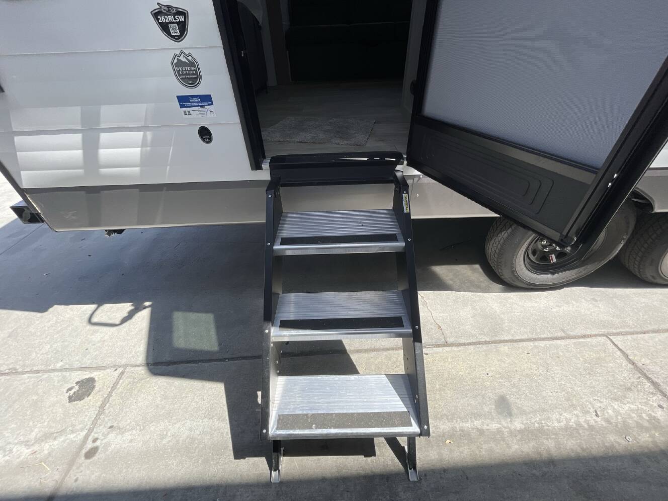 A photo of this 2027 Jayco JAY FLIGHT 262RLSW