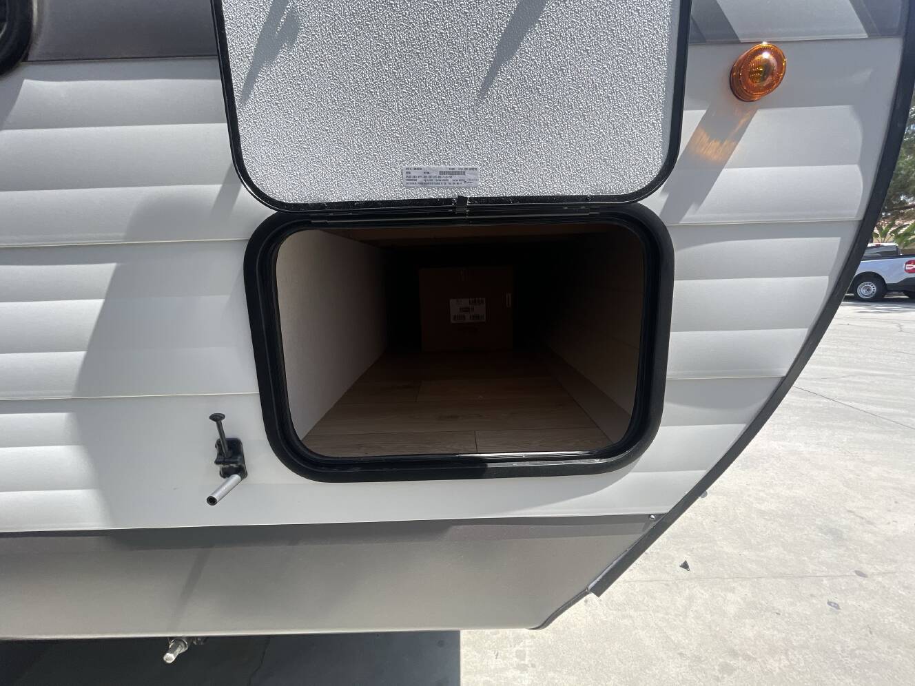 A photo of this 2027 Jayco JAY FLIGHT 262RLSW