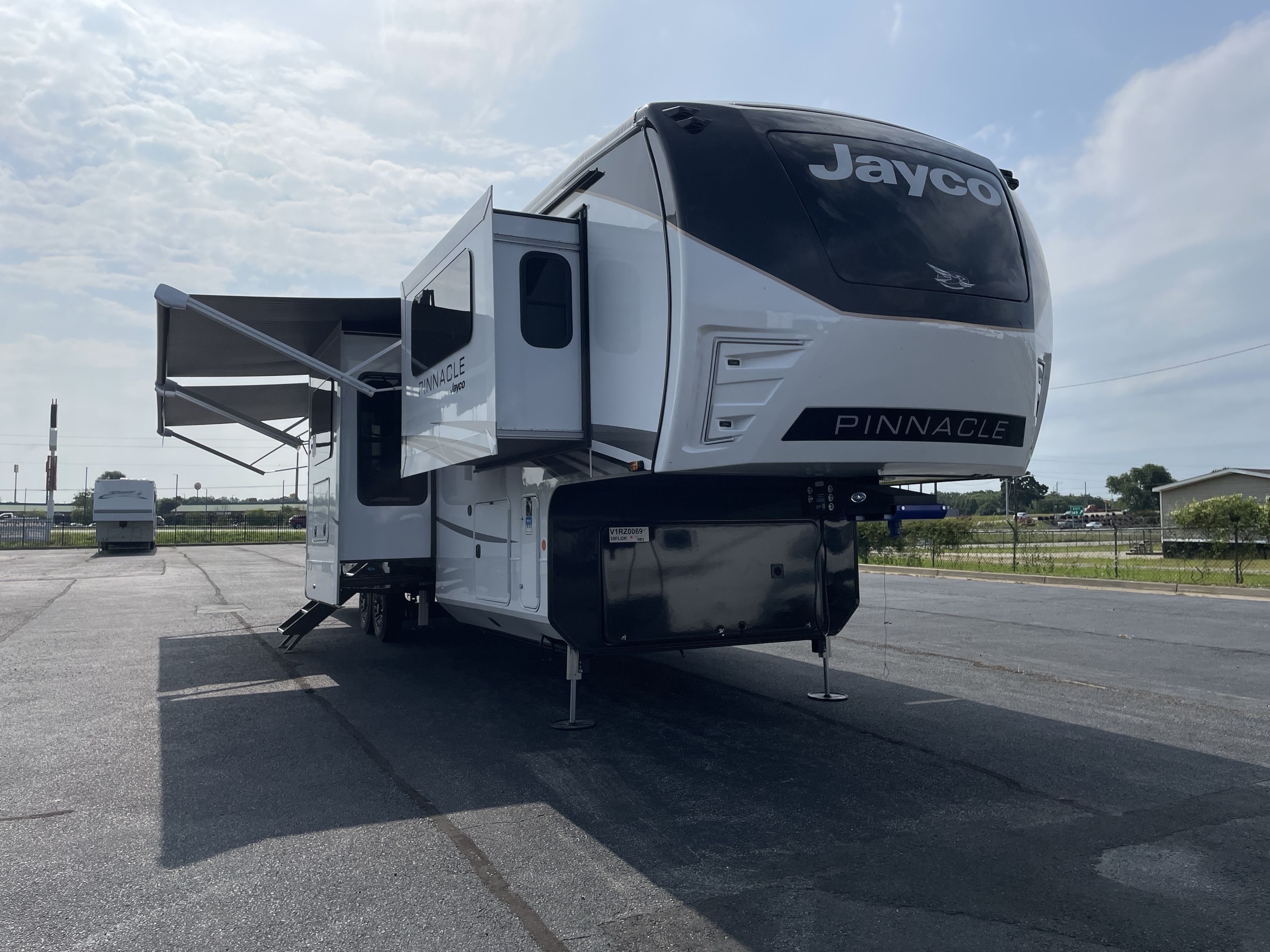 2027 Jayco PINNACLE 39FLOK in byron GA