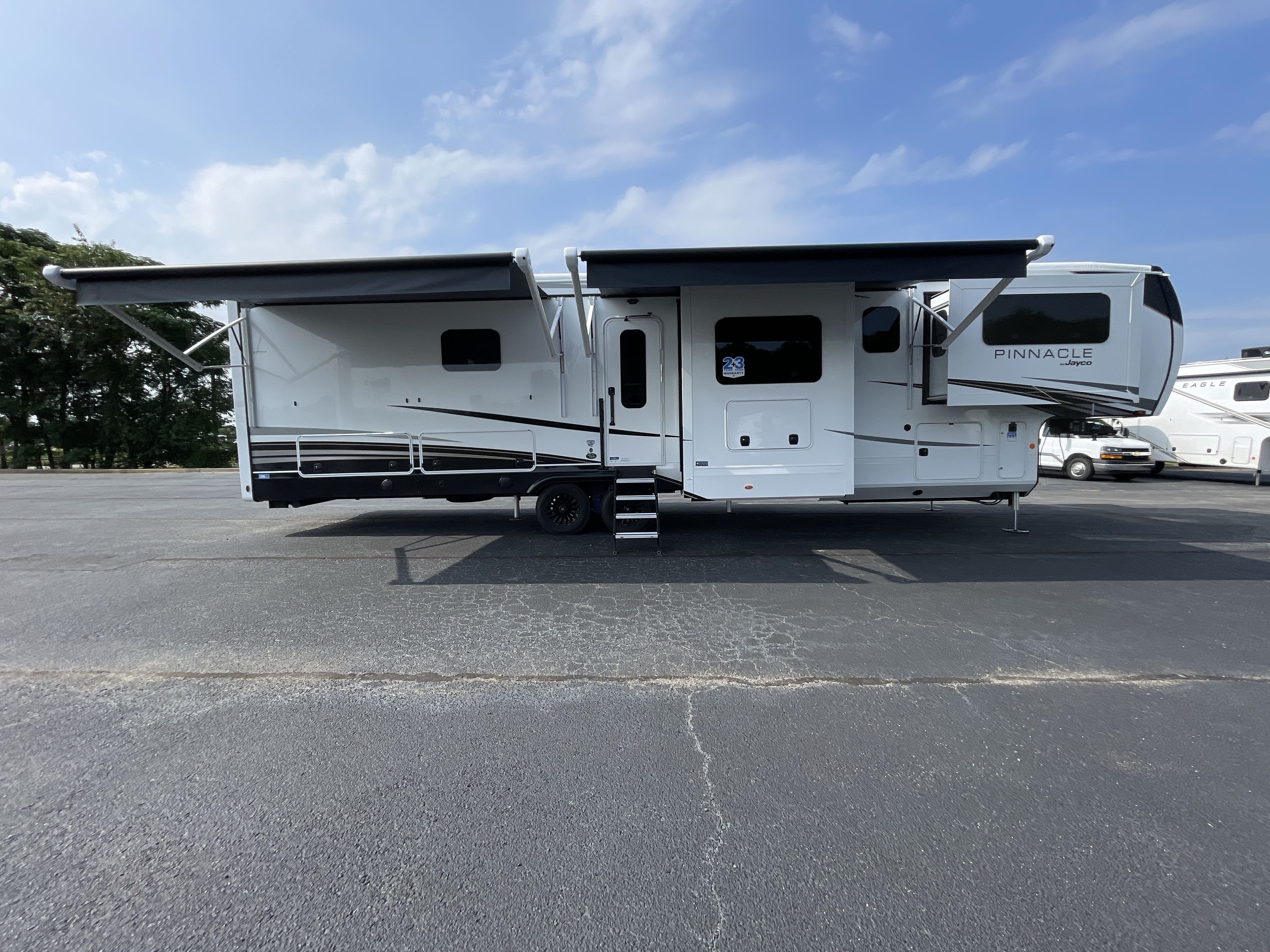 2027 Jayco PINNACLE 39FLOK in byron GA