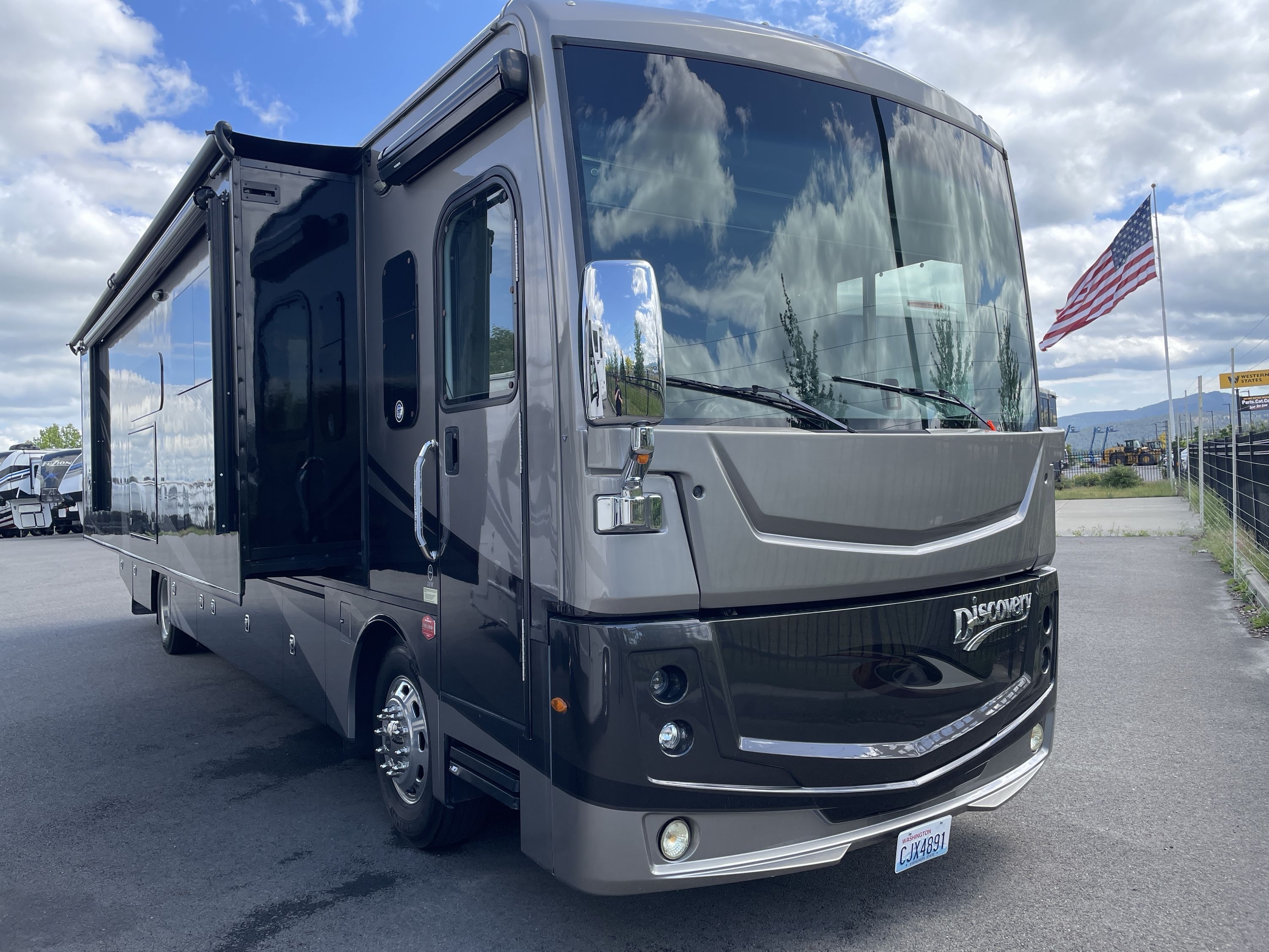 2020 Fleetwood DISCOVERY 38W in liberty lake WA