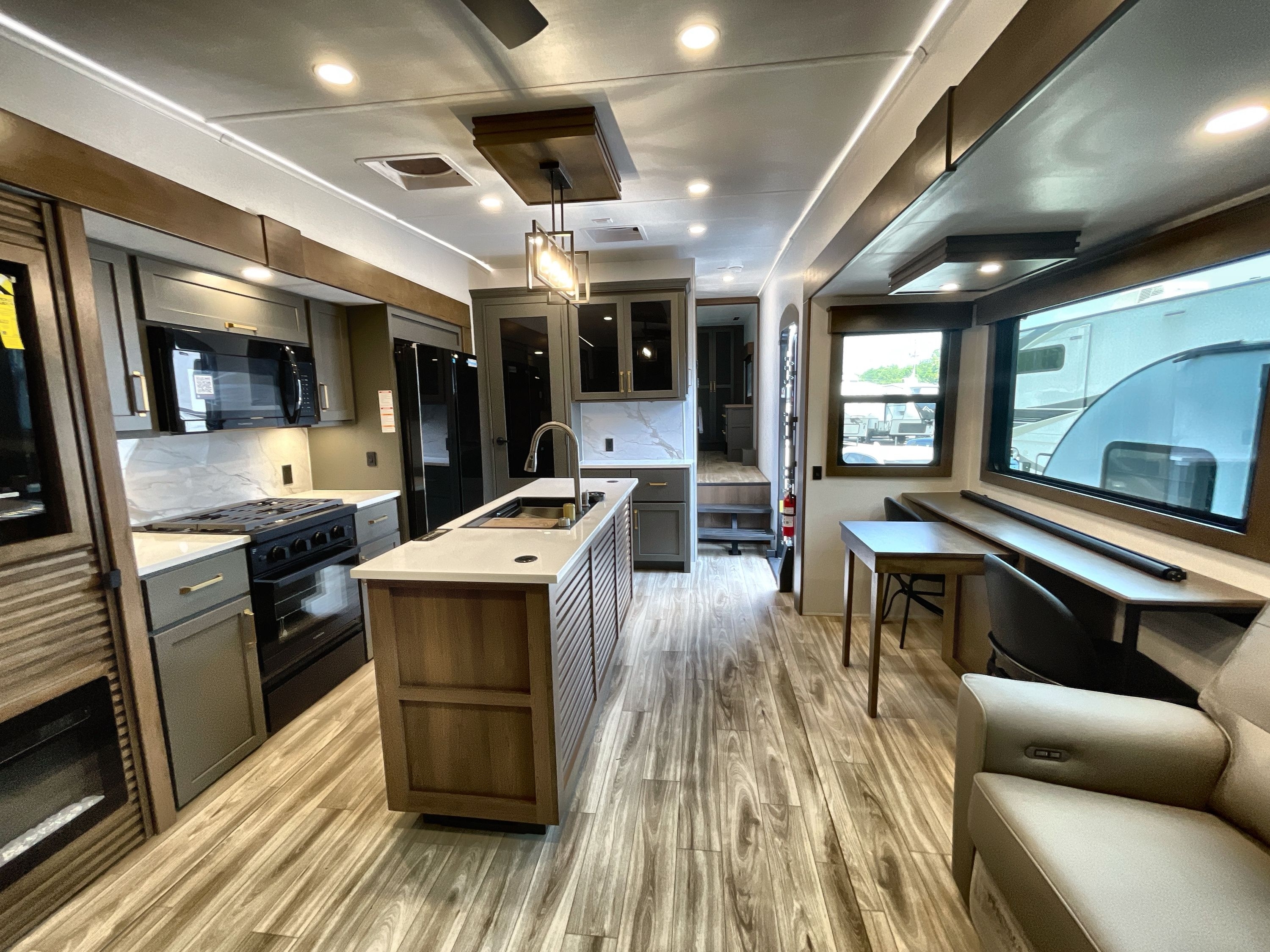 2026 Keystone MONTANA HIGH COUNTRY 290RL in fairmont WV