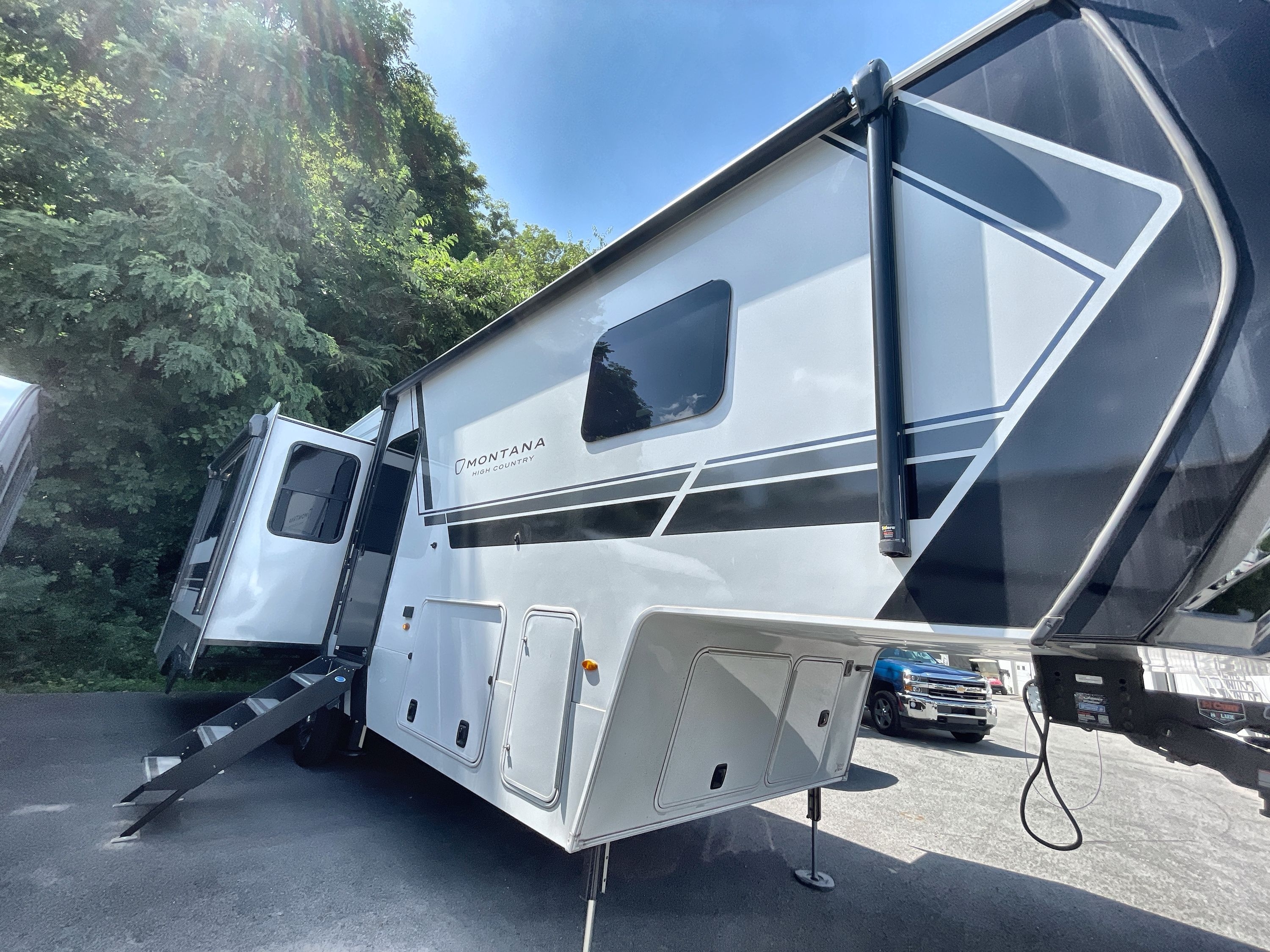 2026 Keystone MONTANA HIGH COUNTRY 290RL in fairmont WV