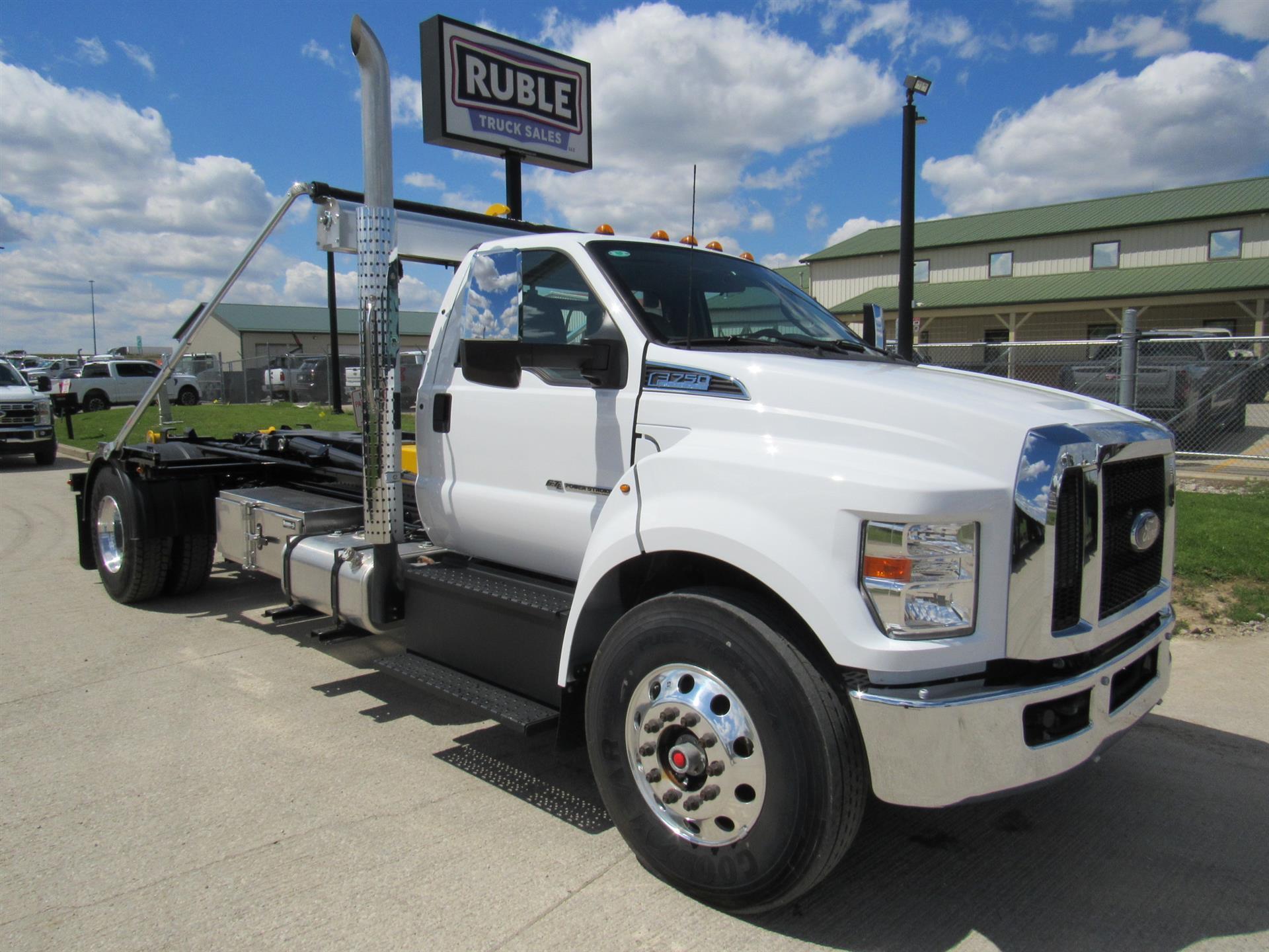 2025 FORD F750 in New Haven, IN