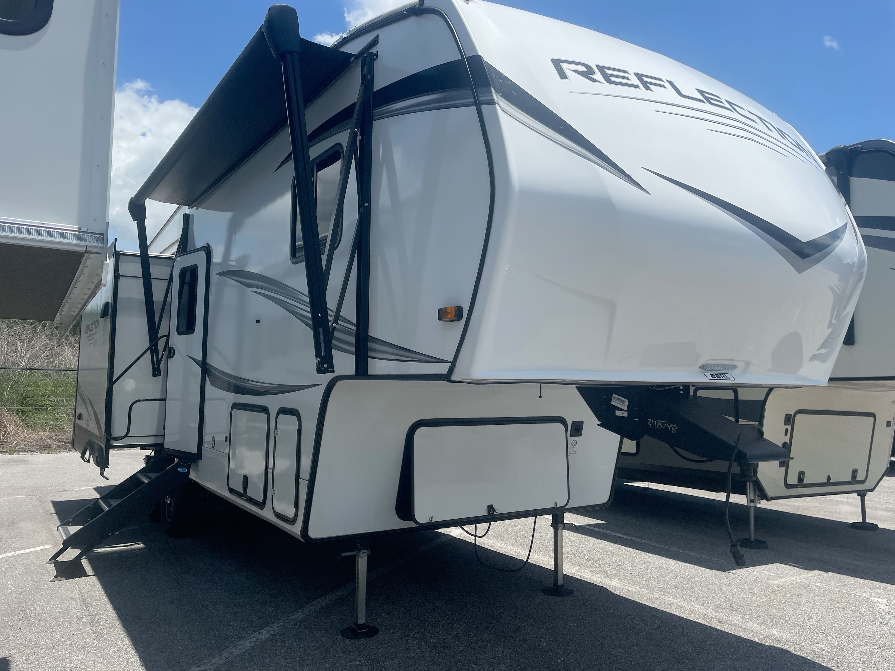 2024 Grand Design REFLECTION 100 SERIES 28RL RV