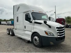2021 FREIGHTLINER CASCADIA 126