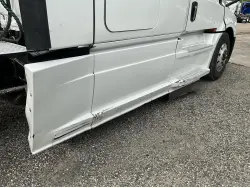 2021 FREIGHTLINER CASCADIA 126