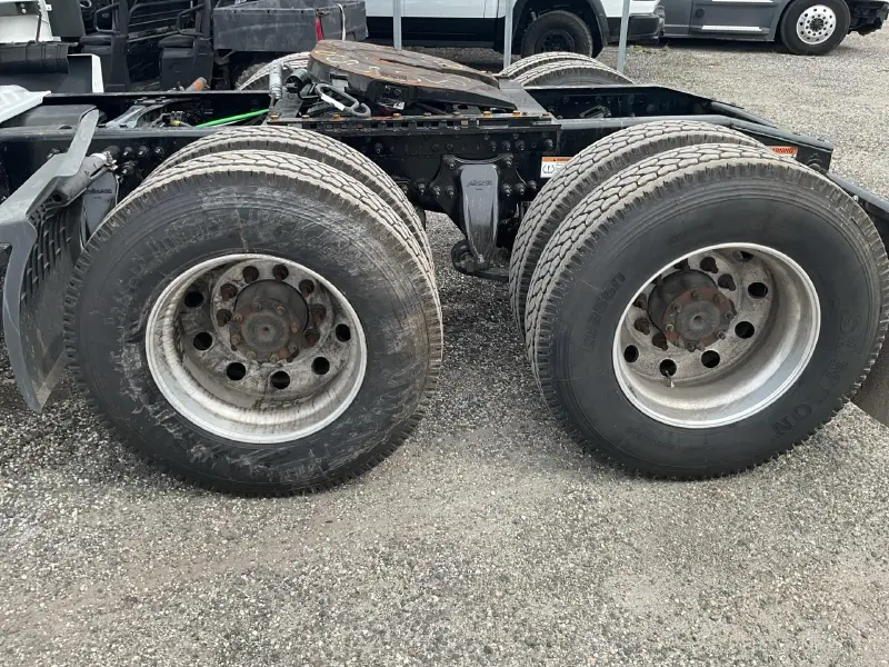 2021 FREIGHTLINER CASCADIA 126
