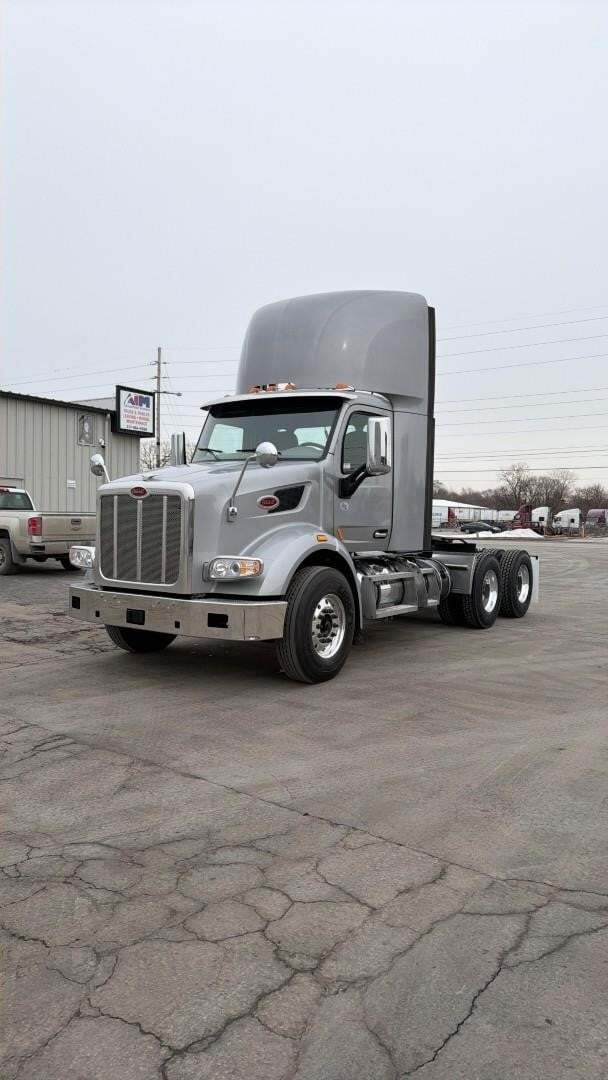 2021 PETERBILT 567 in Indianapolis, IN