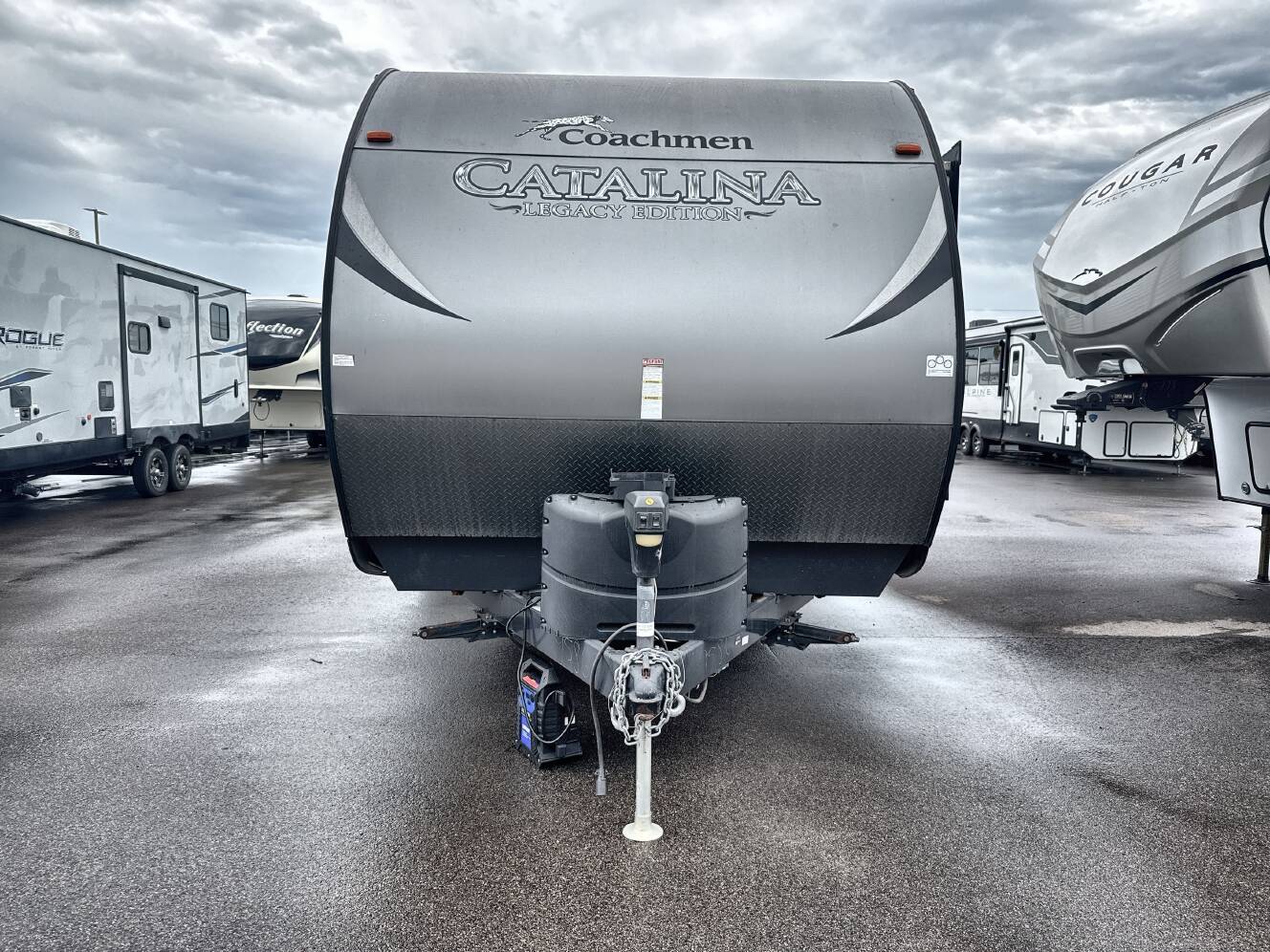 A photo of this 2017 Coachmen CATALINA 333RETS