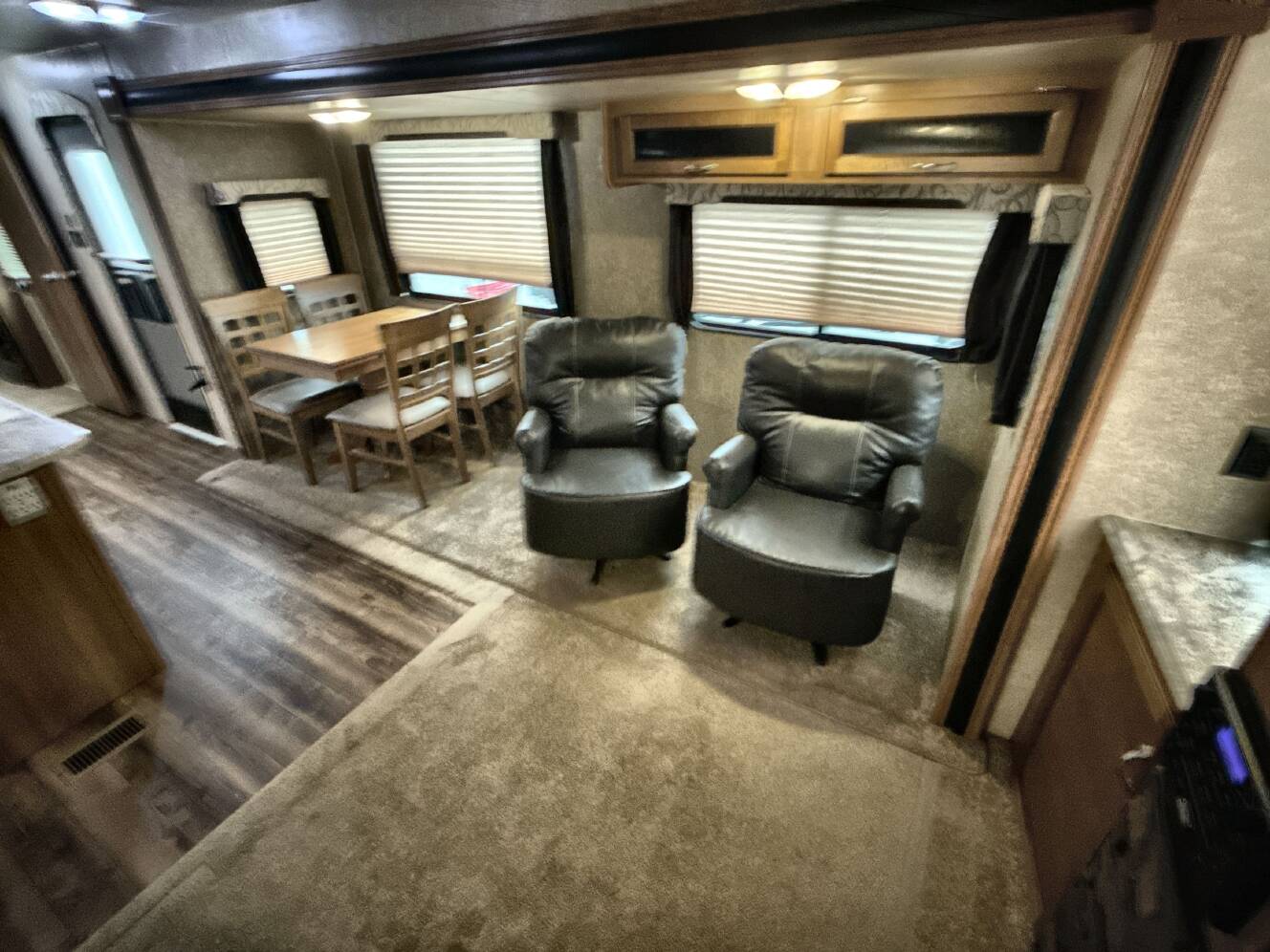 A photo of this 2017 Coachmen CATALINA 333RETS