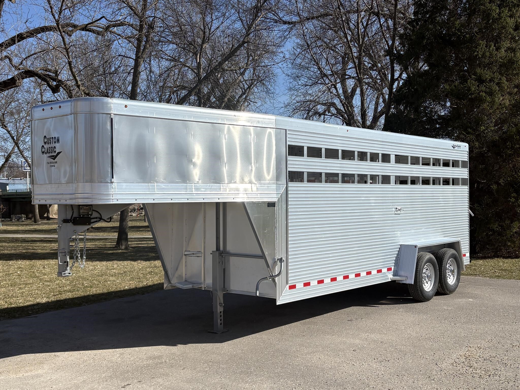 2026 CUSTOM CLASSIC in Fairbank, IA