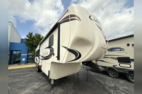 2019 Forest River CEDAR CREEK SILVERBACK 33IK in birch run MI