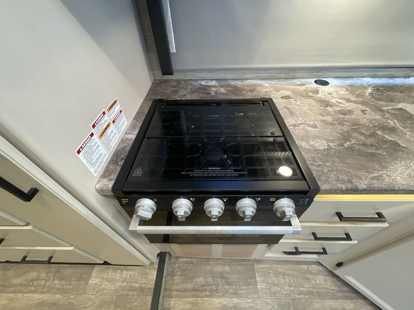 A photo of this 2023 Thor CHATEAU 31WV