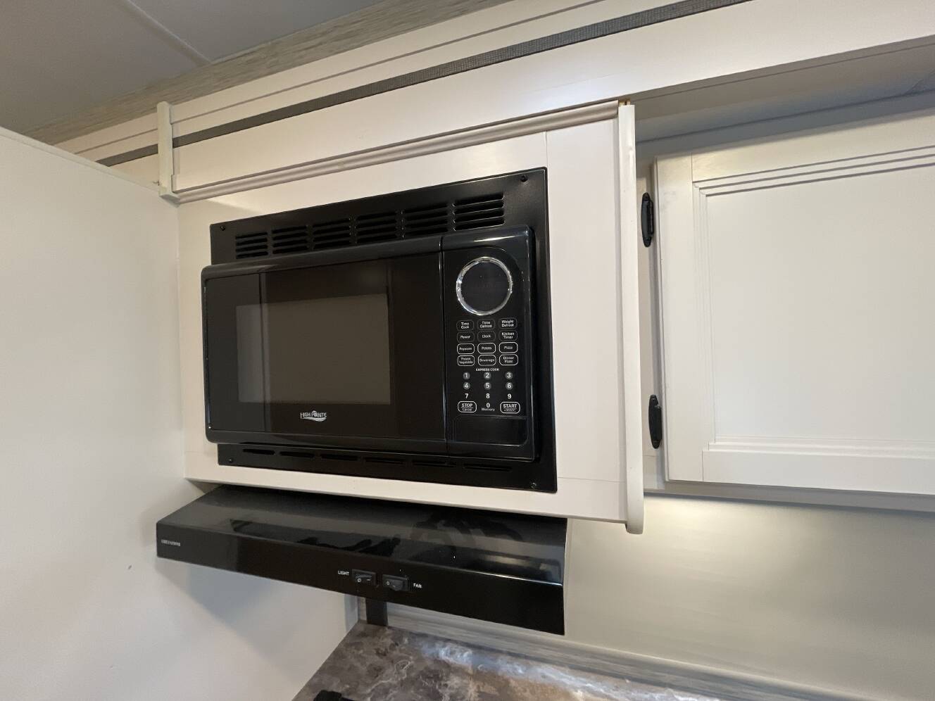 A photo of this 2023 Thor CHATEAU 31WV