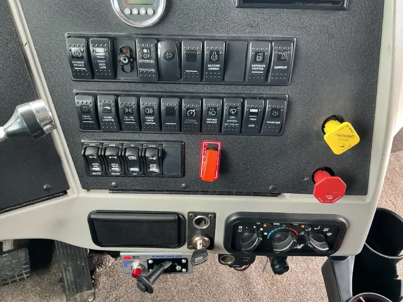 2015 WESTERN STAR CONVENTIONAL