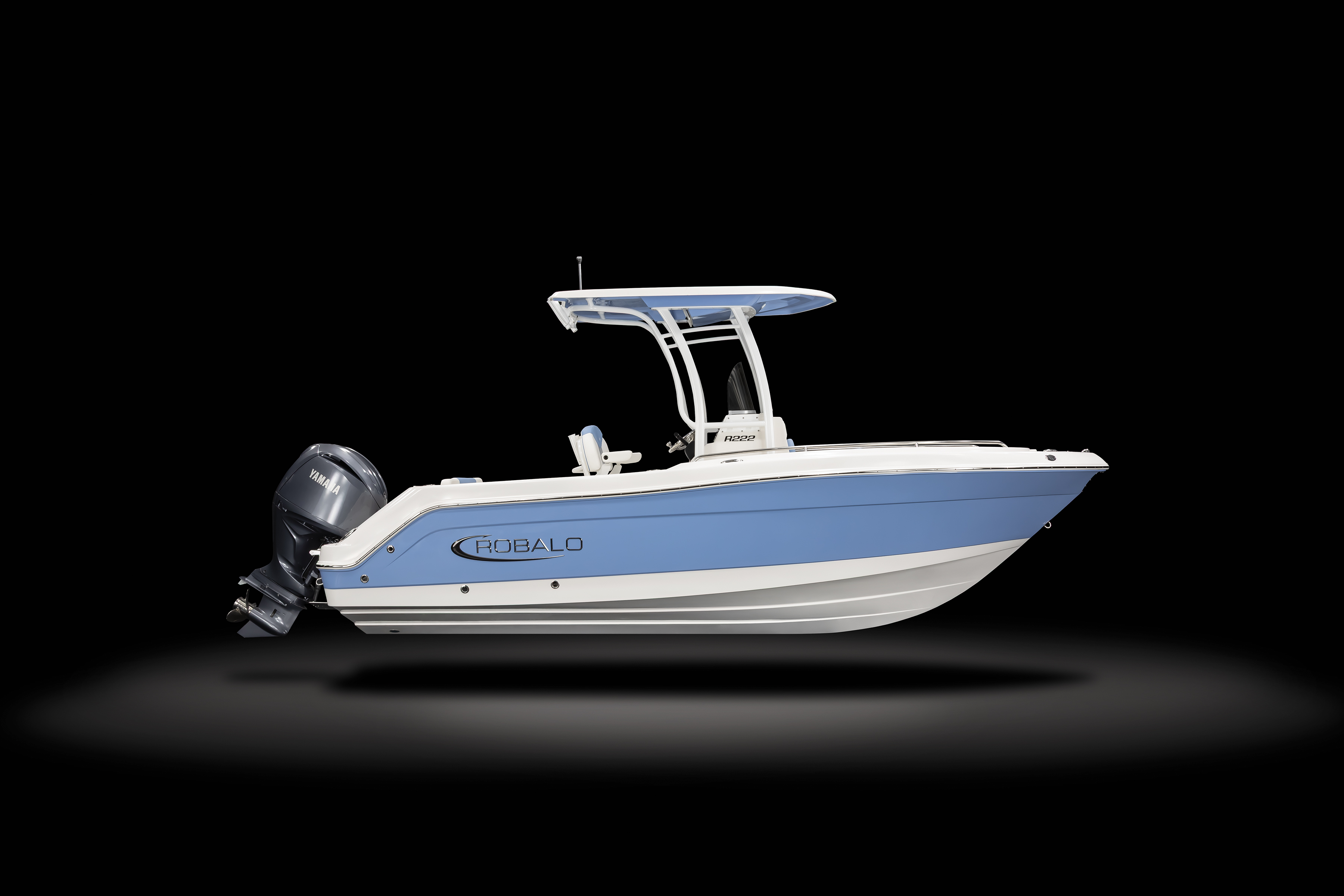 2026 Robalo 222 Explorer R242EX in holden ME