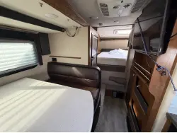 2018 LANCE LANCE 1172