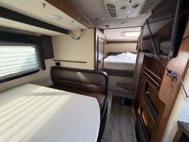 2018 LANCE LANCE 1172