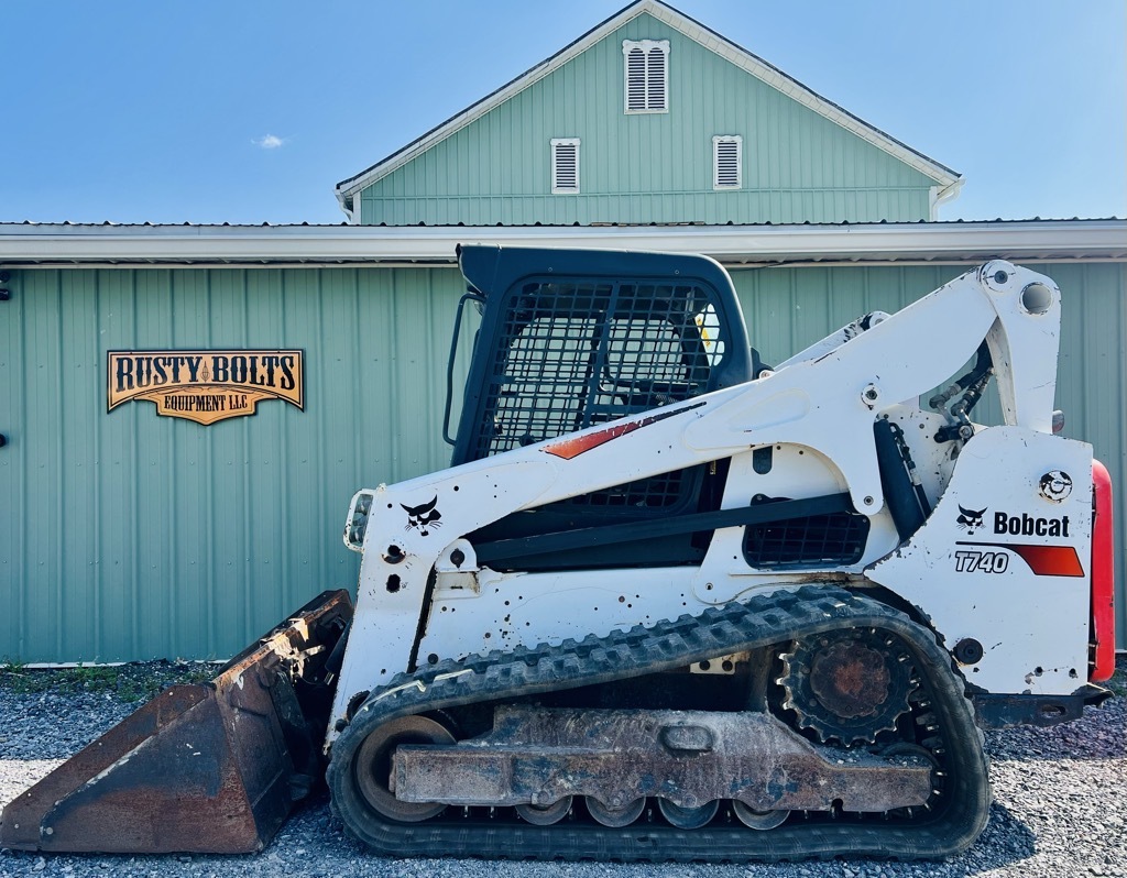 2019 BOBCAT T740 in Chambersburg, PA