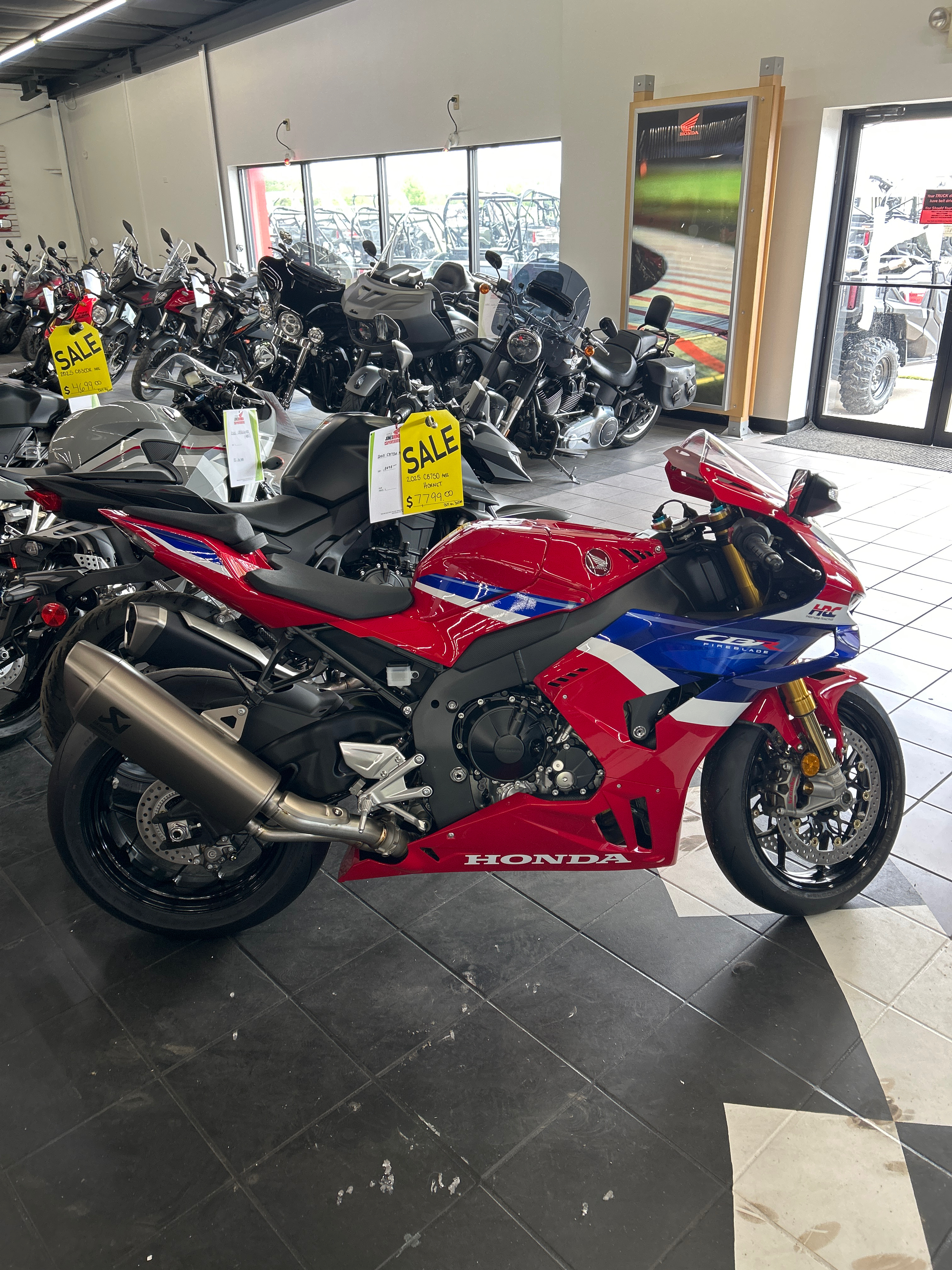 2026 Honda CBR1000RR-R FIREBLADE Fireblade SP FIREBLADE SP in Columbia, MO