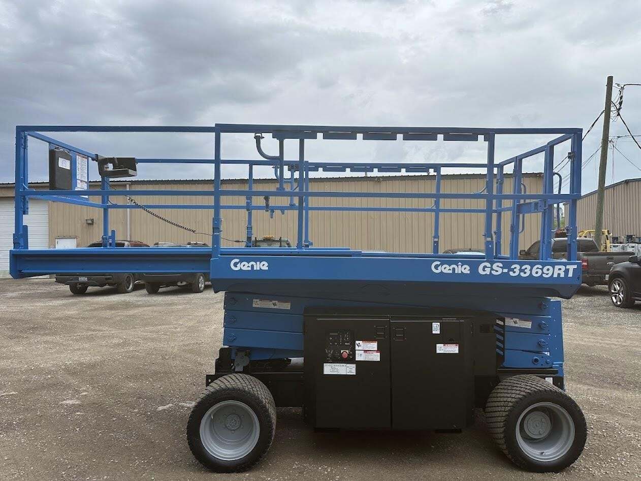 2016 GENIE GS2669RT in Rockdale, IL