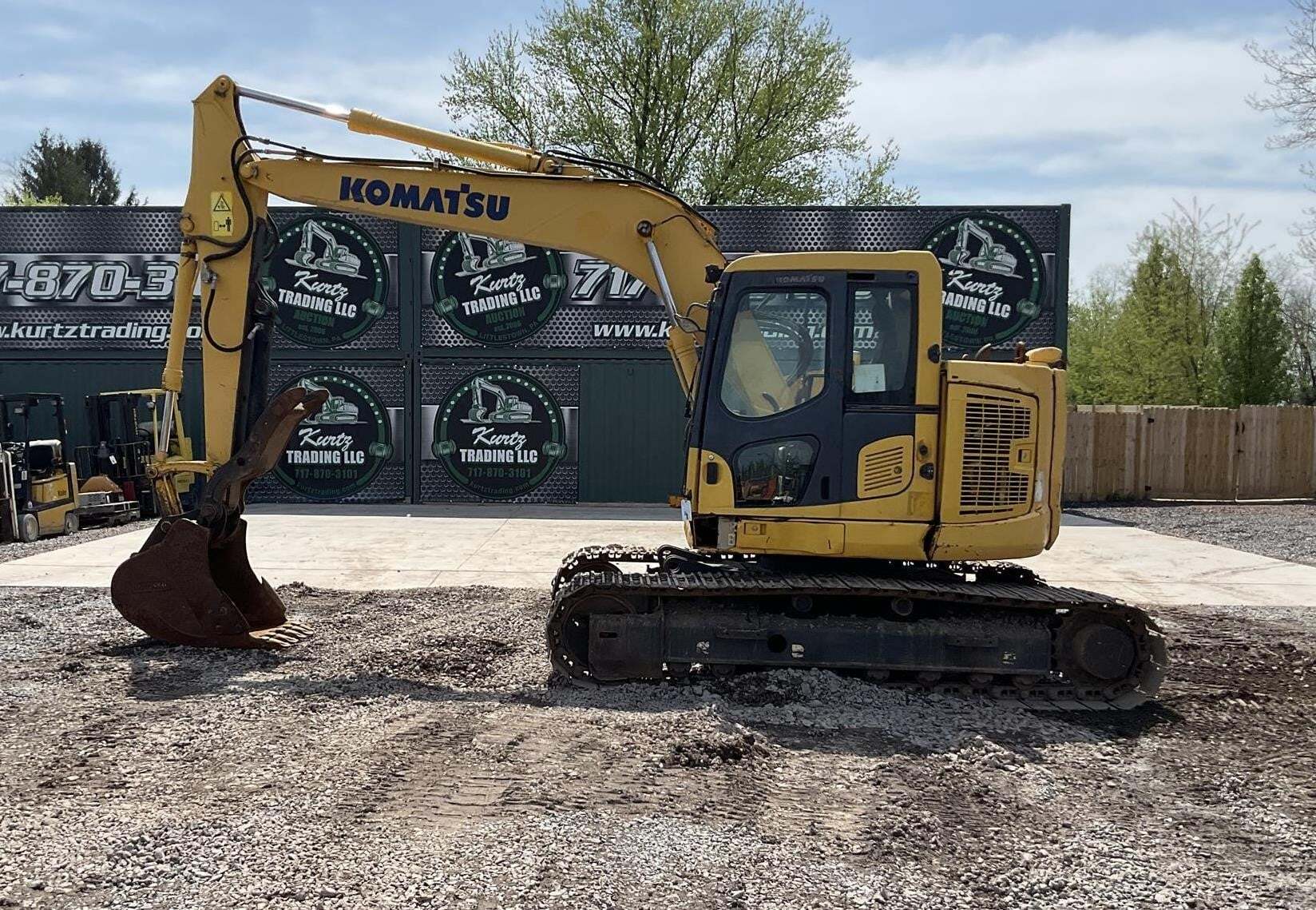 2014 KOMATSU PC138US LC-10 in Littlestown, PA
