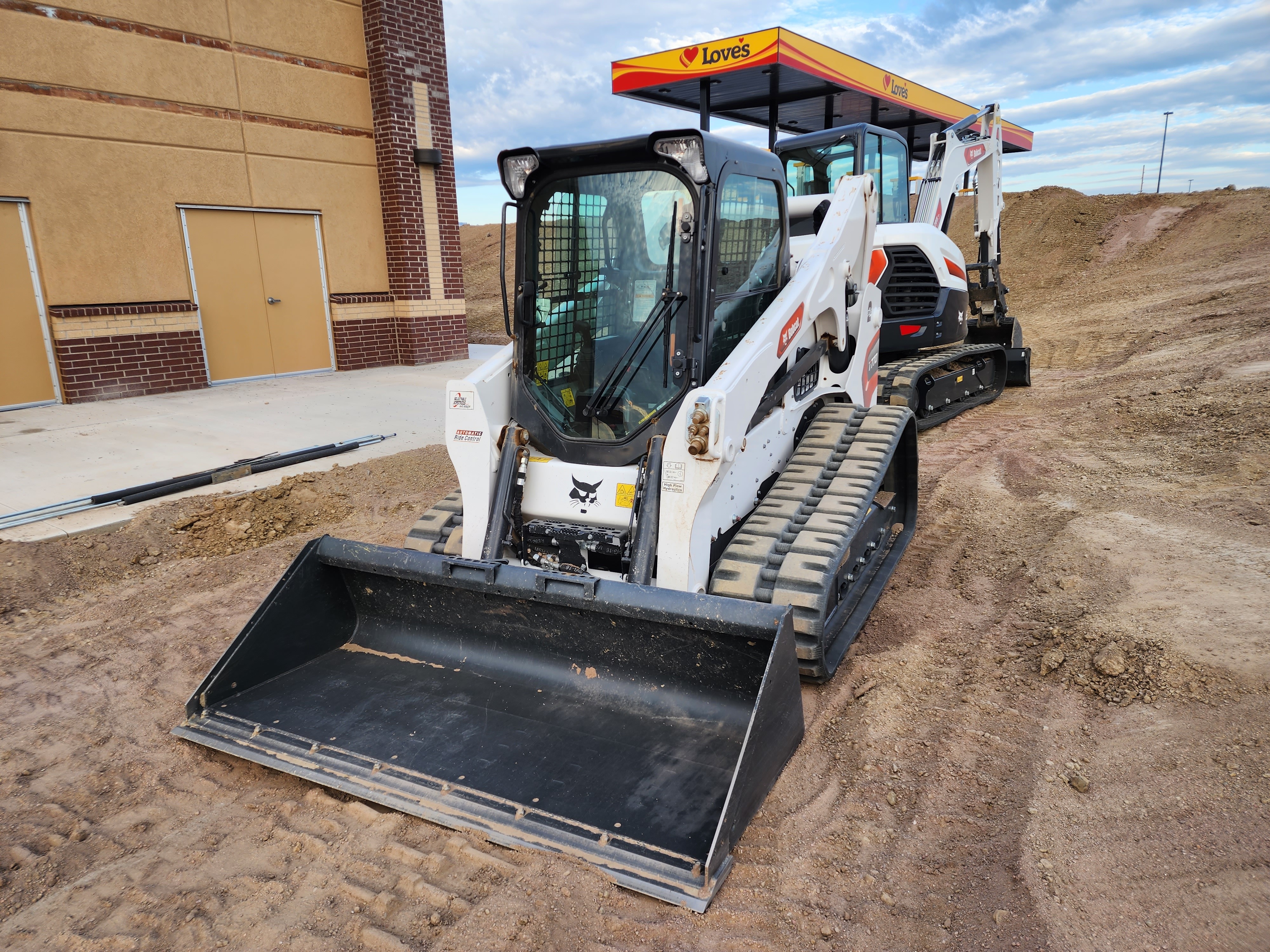 2023 BOBCAT T770 in Penrose, CO