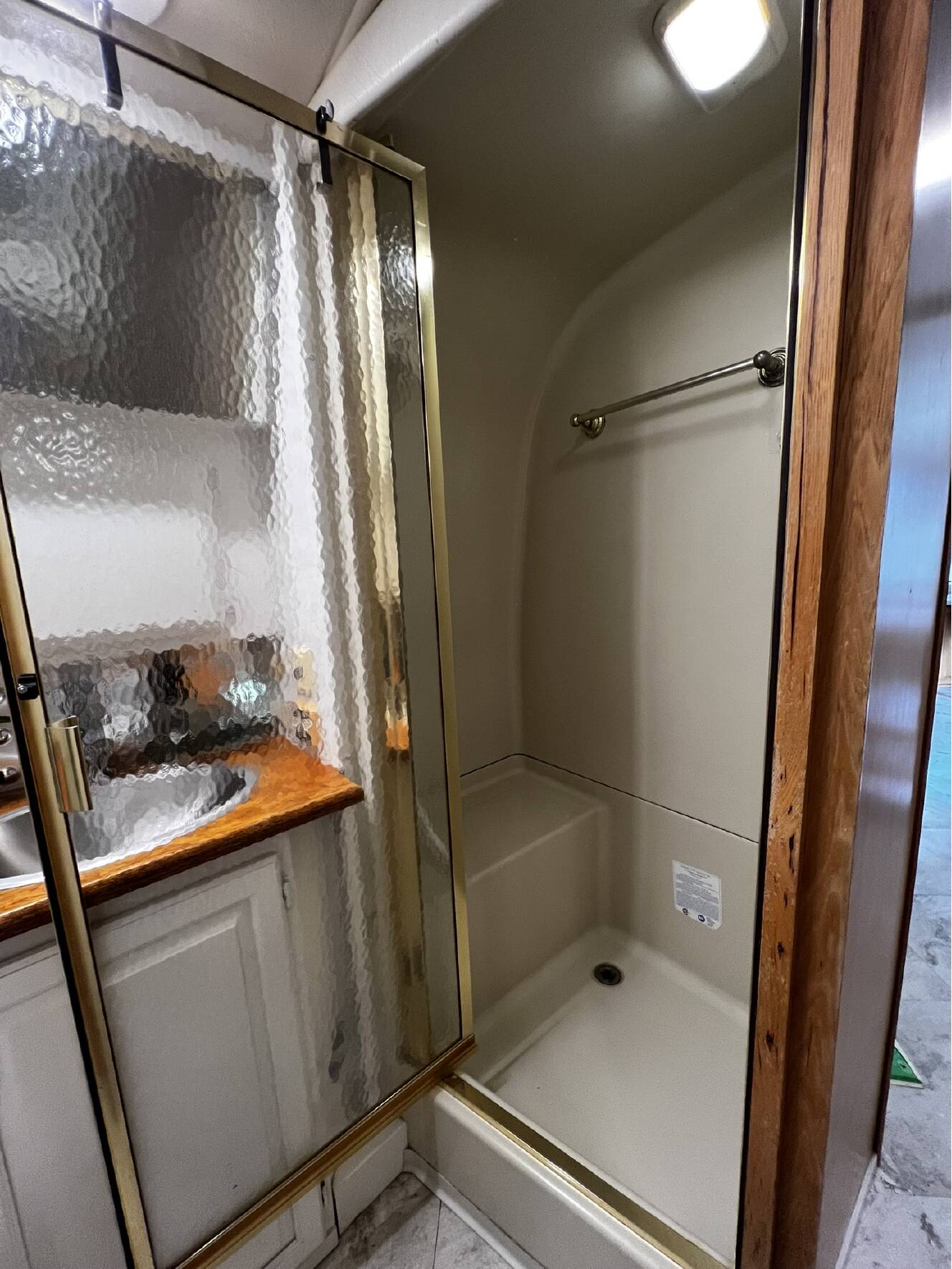 A photo of this 2004 Airstream CLASSIC 34