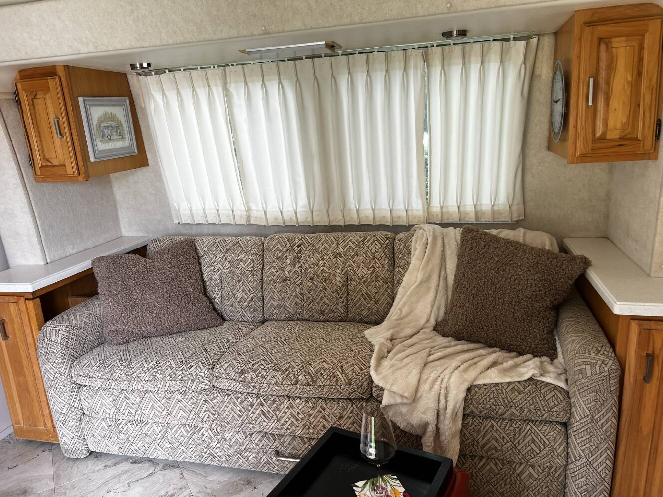 A photo of this 2004 Airstream CLASSIC 34