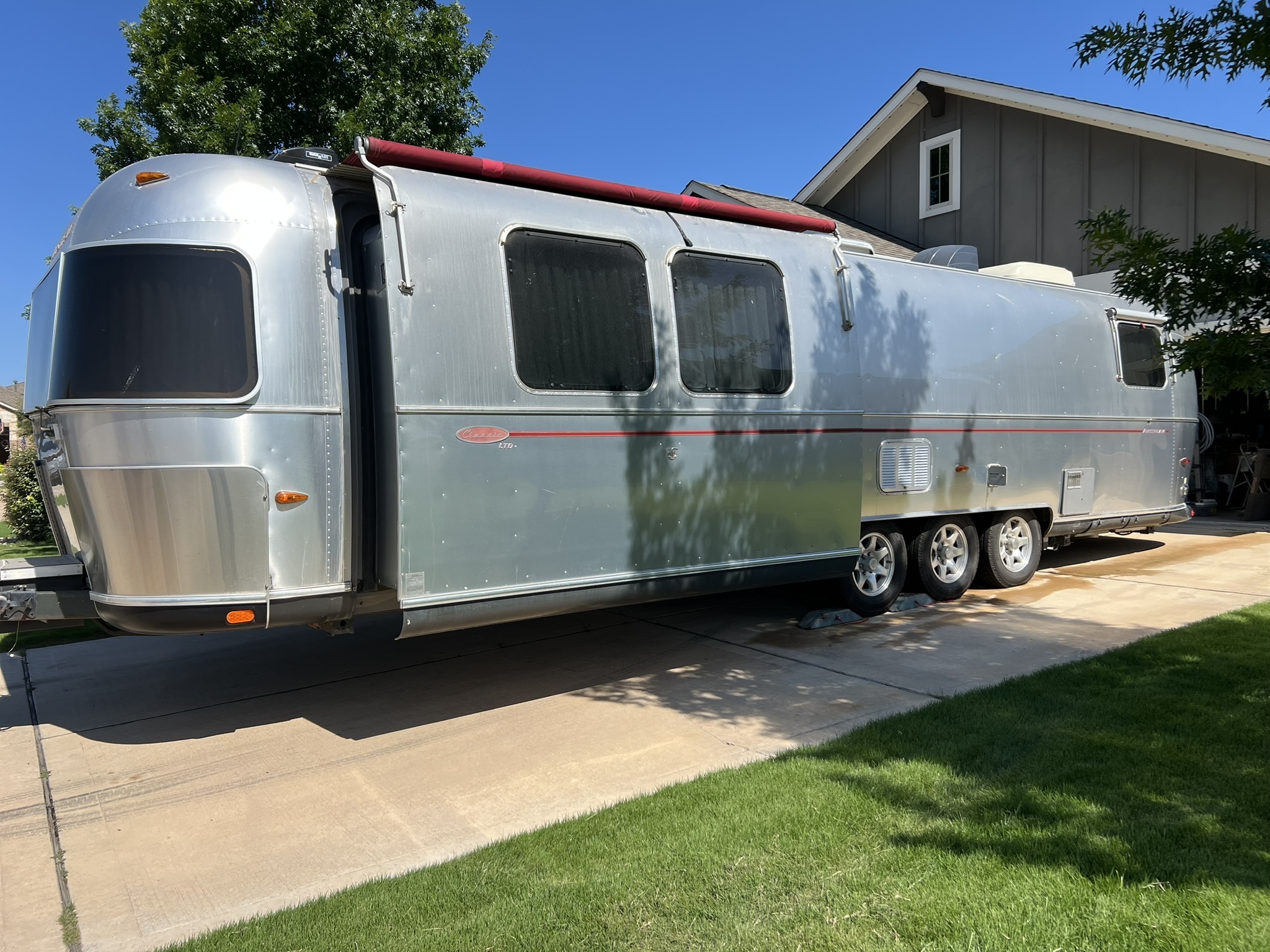 View more photos of this listing