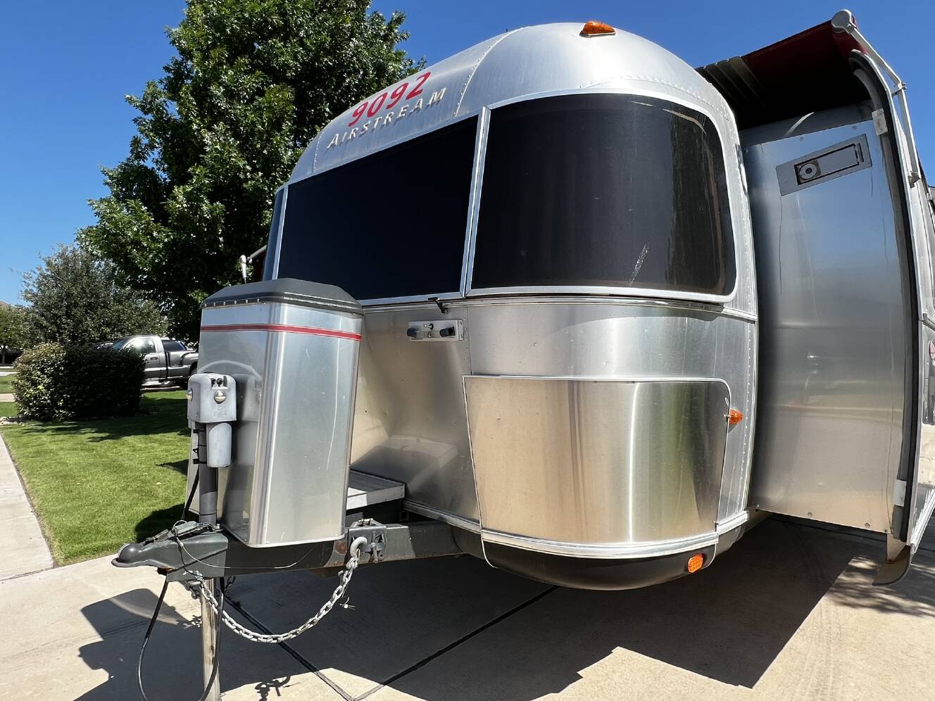 A photo of this 2004 Airstream CLASSIC 34