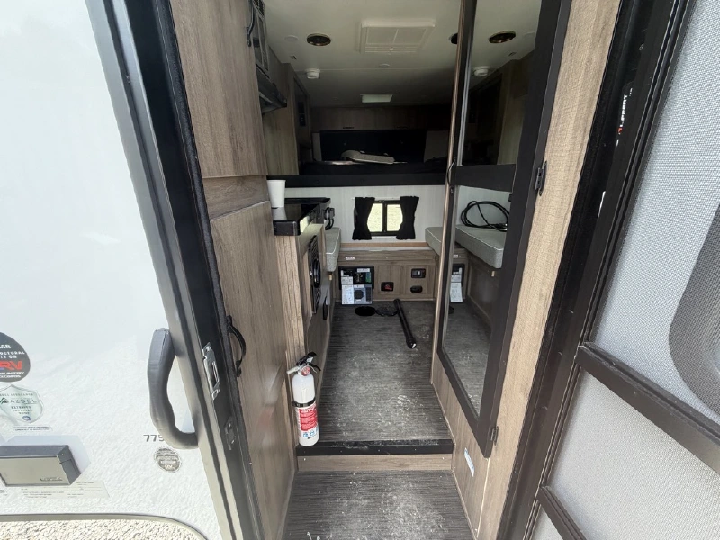 2026 TRAVEL LITE UP COUNTRY 775 U