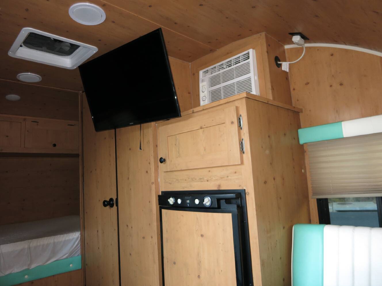 A photo of this 2022 Sunset Park Rv SUNRAY 149