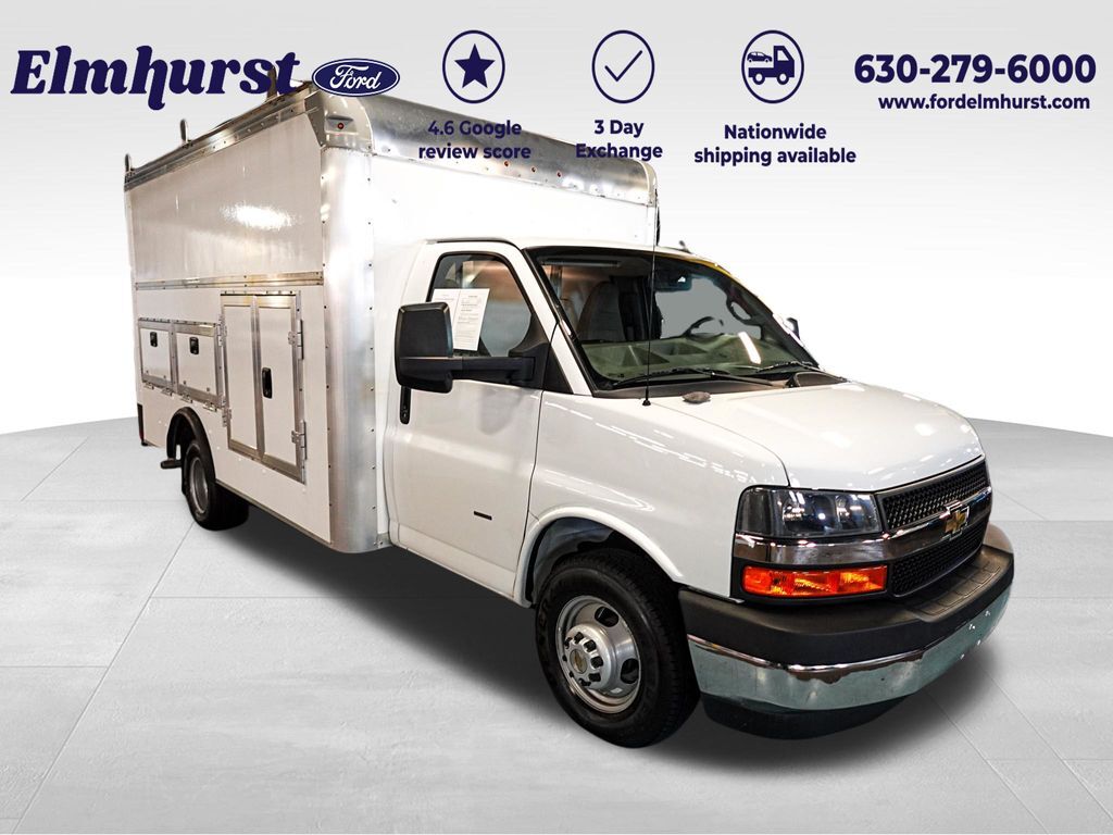 2022 CHEVROLET Express 3500 in Bensenville, IL