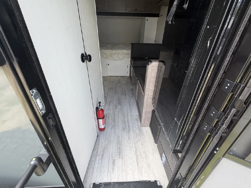 2027 TRAILMANOR TM 16
