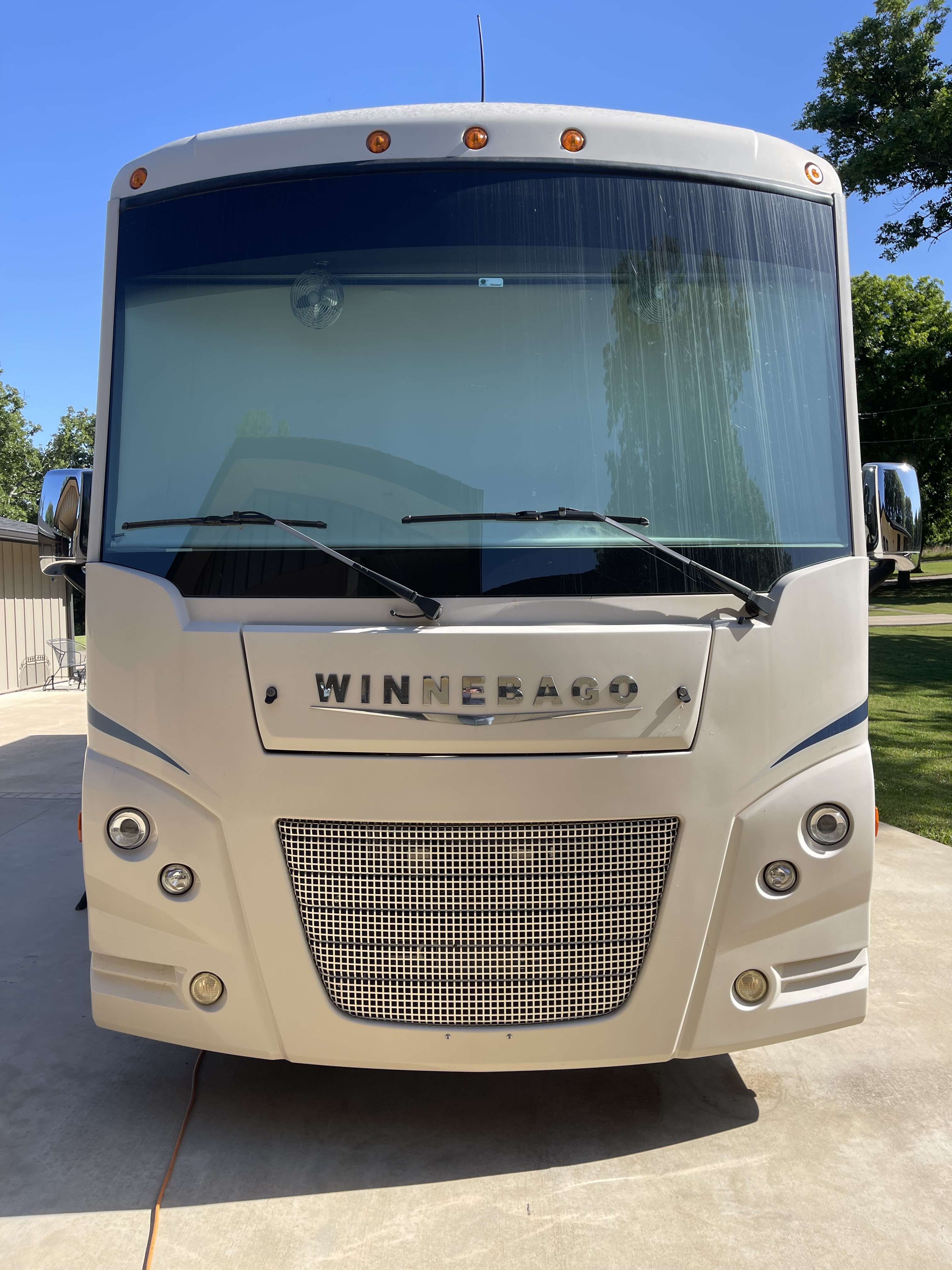 2017 Winnebago SUNSTAR LX 27N RV