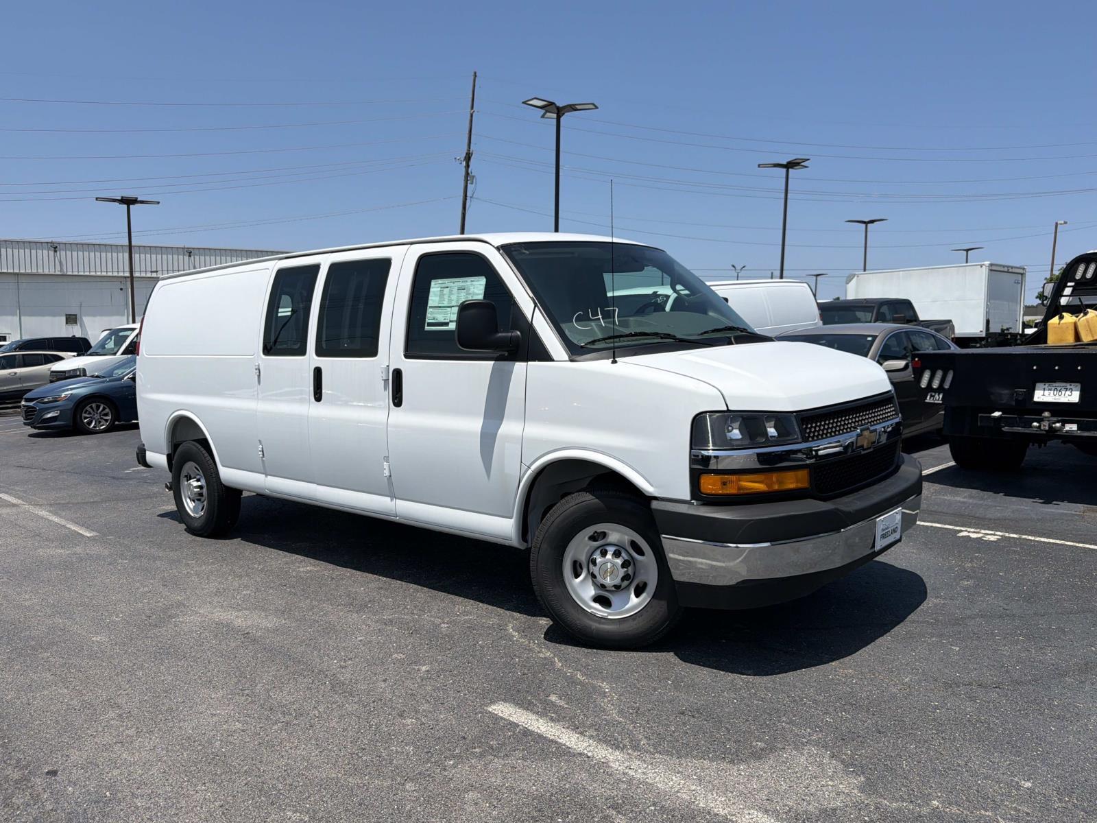 2026 CHEVROLET Express 2500 in Antioch, TN