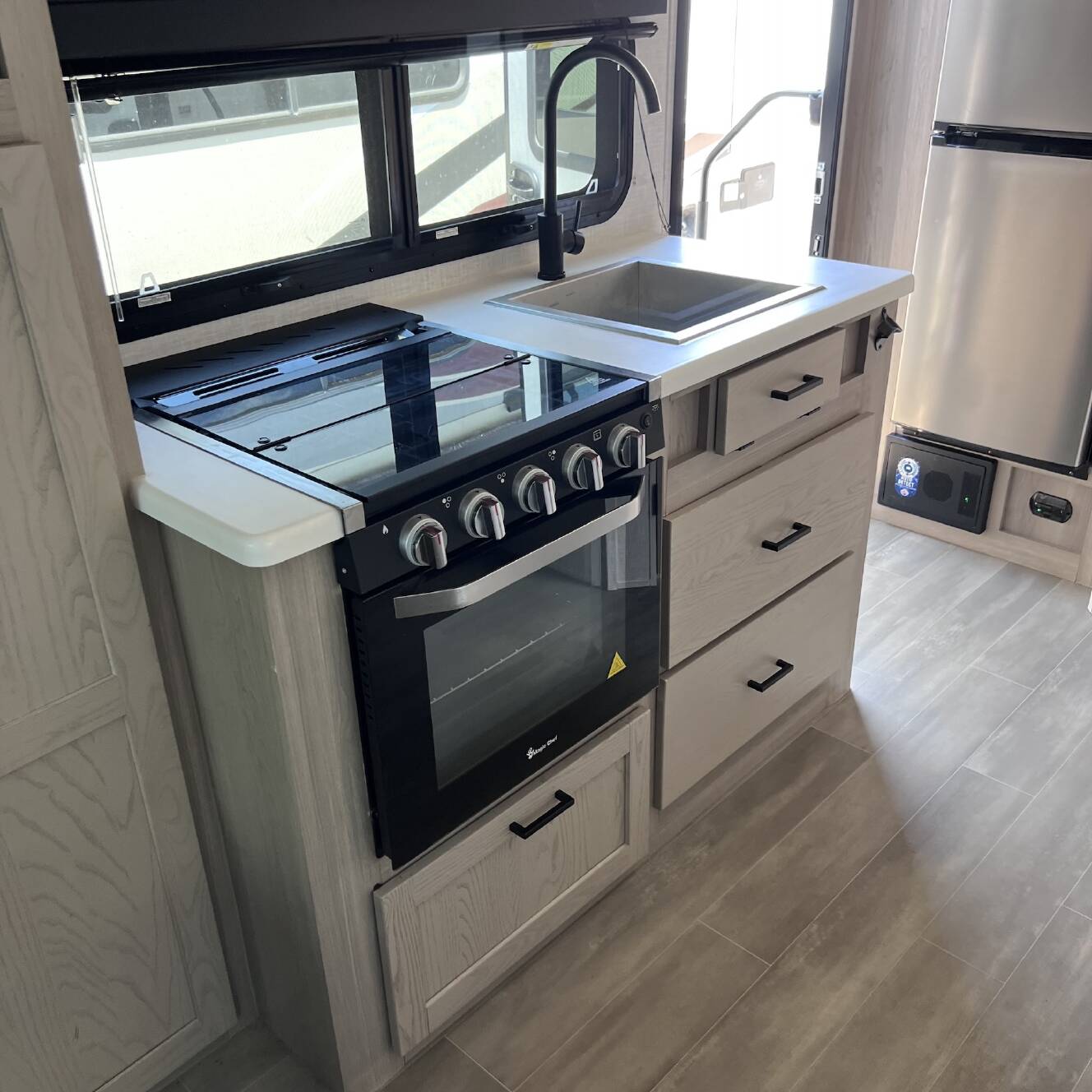 A photo of this 2023 Forest River Geo Pro 19FBS