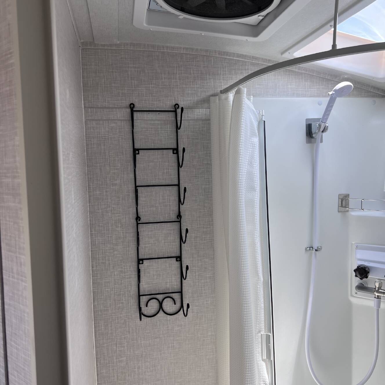 A photo of this 2023 Forest River Geo Pro 19FBS
