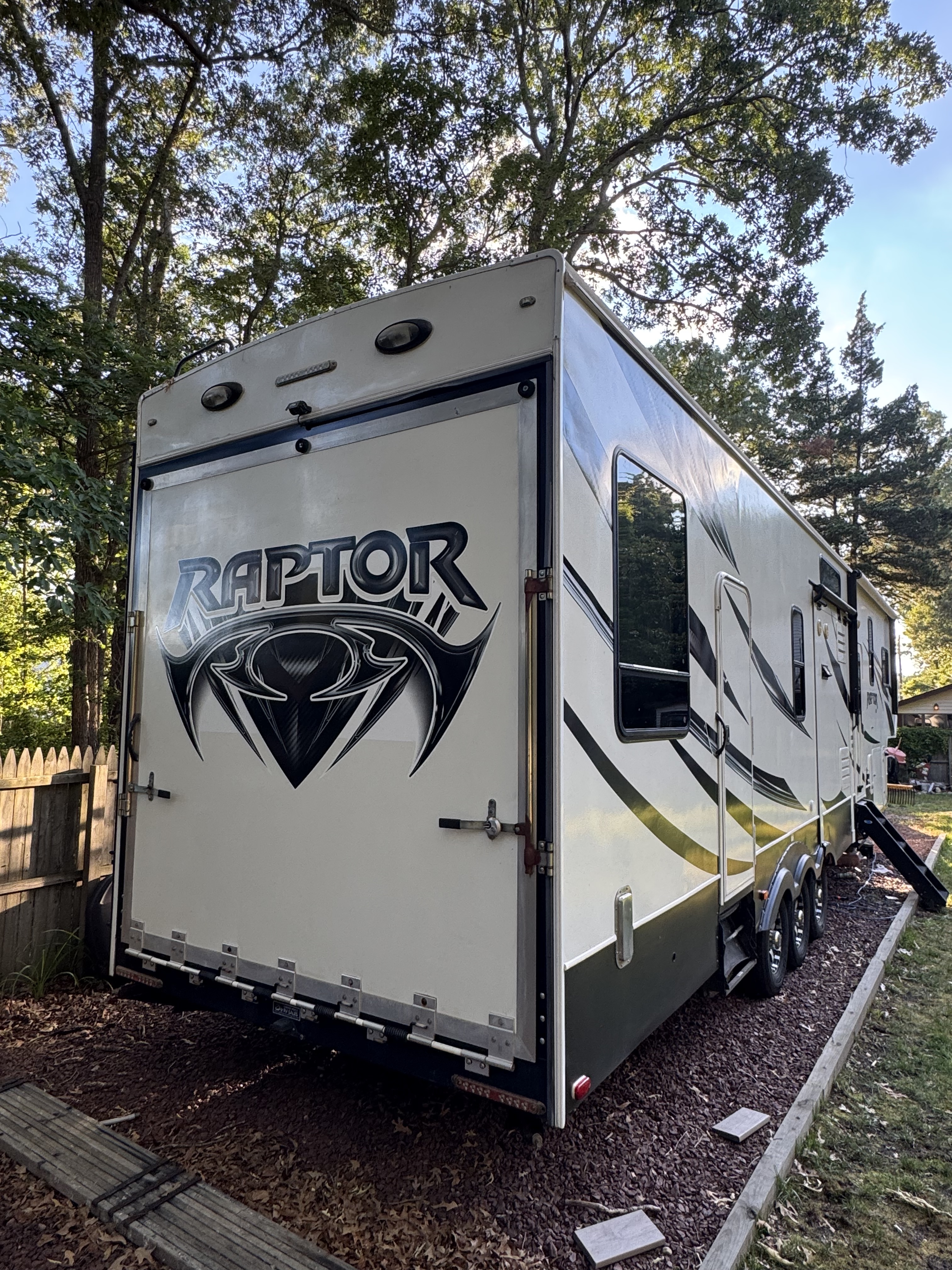 2013 Keystone RAPTOR 377SE in lanoka harbor NJ