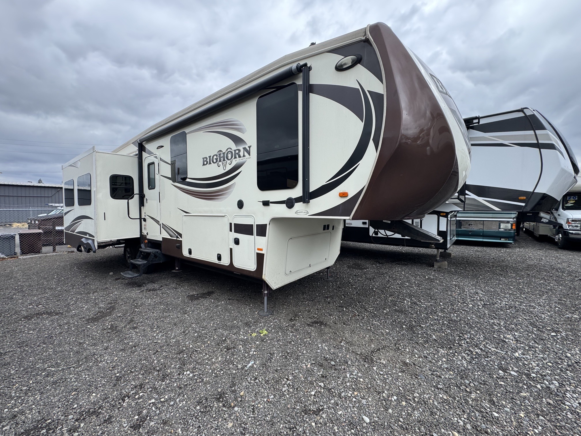 2015 Heartland BIGHORN 3010RE in gresham OR