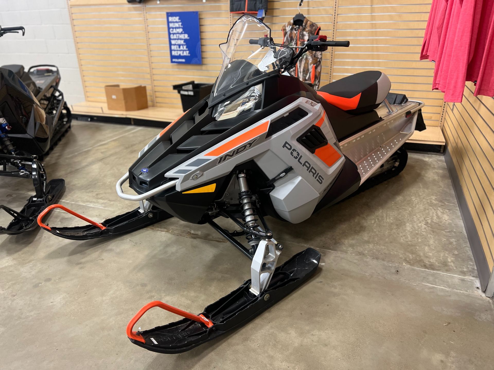 2025 Polaris 550 INDY Sport 121 ES 550 121 in sandusky OH