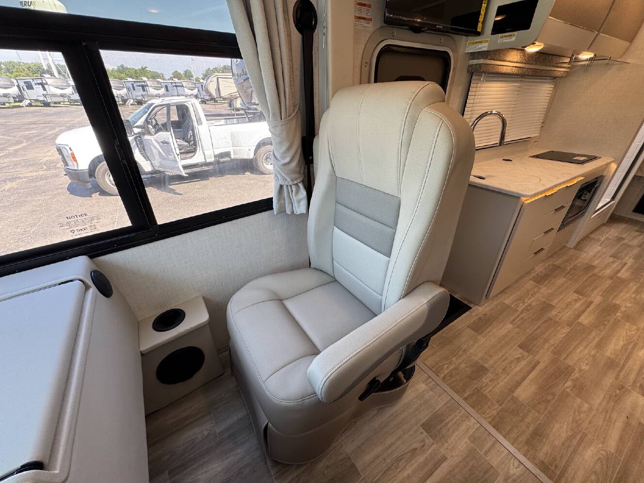A photo of this 2027 Thor Motor Coach AXIS 26.1
