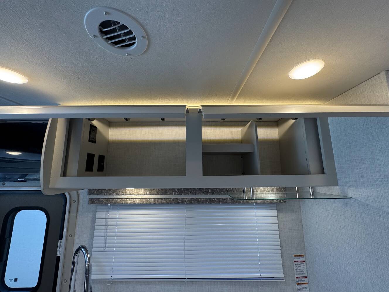 A photo of this 2027 Thor Motor Coach AXIS 26.1